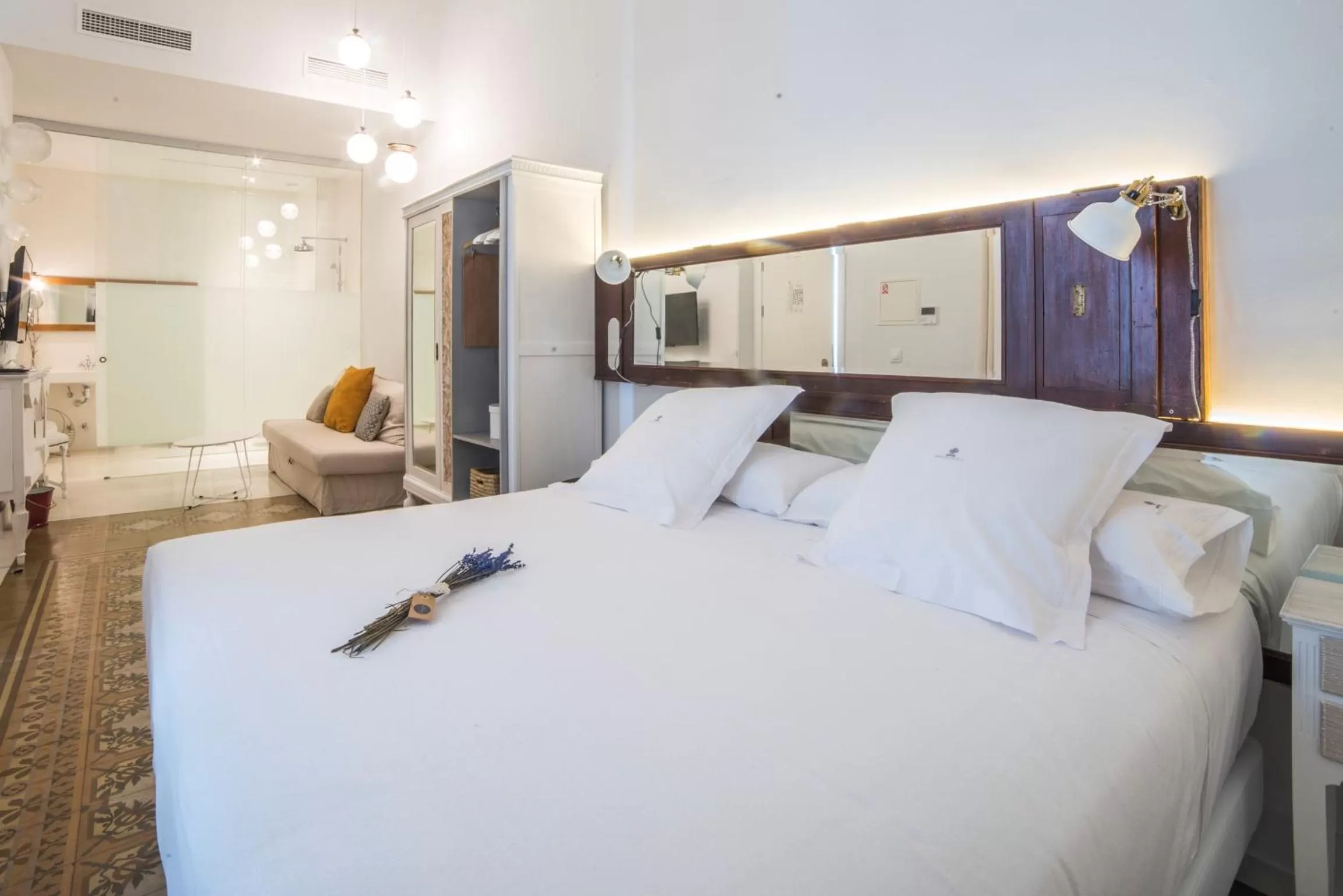 Bed in Hotel Madinat