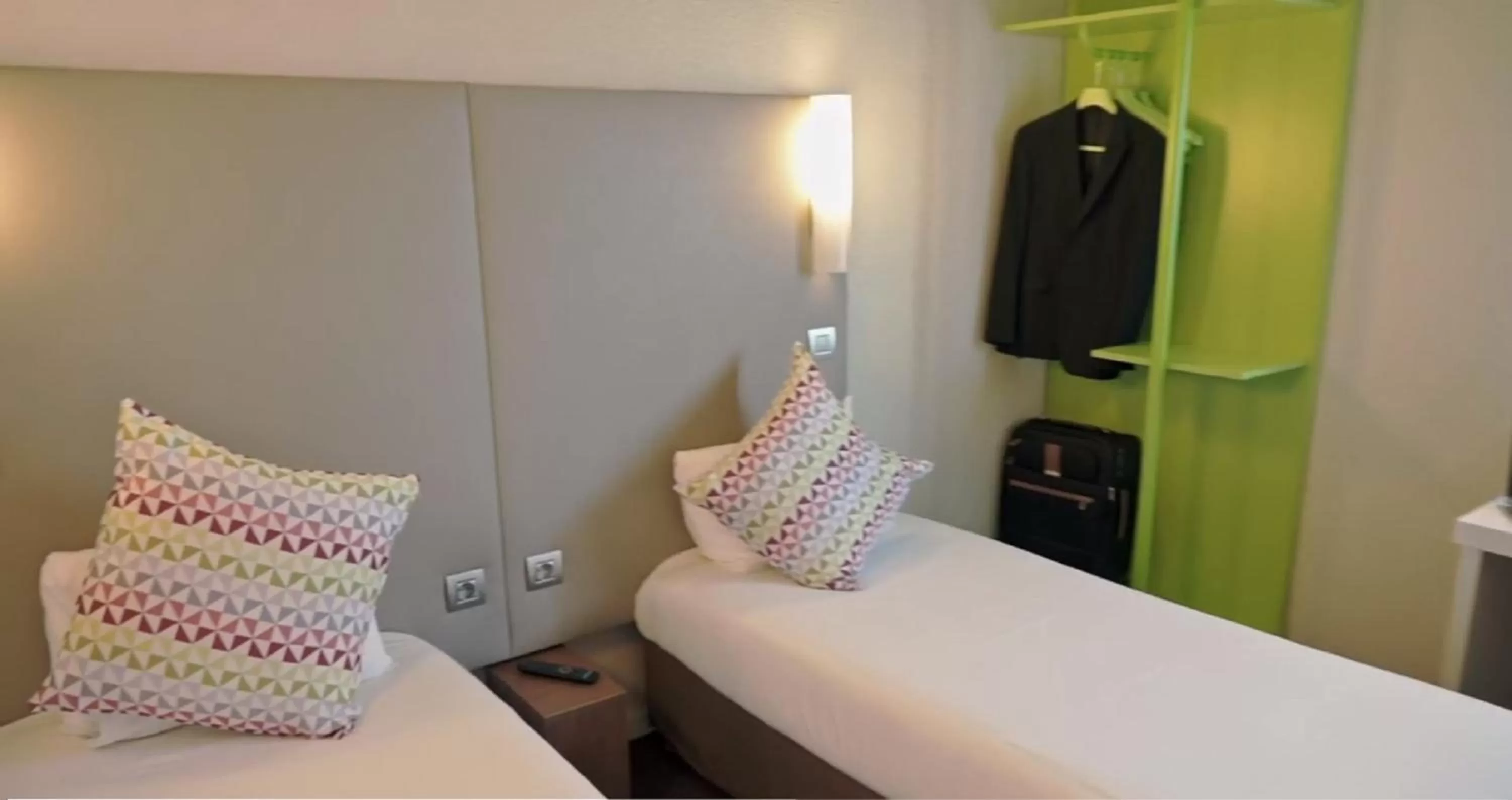 Bed in Campanile Paris Ouest - Gennevilliers Barbanniers