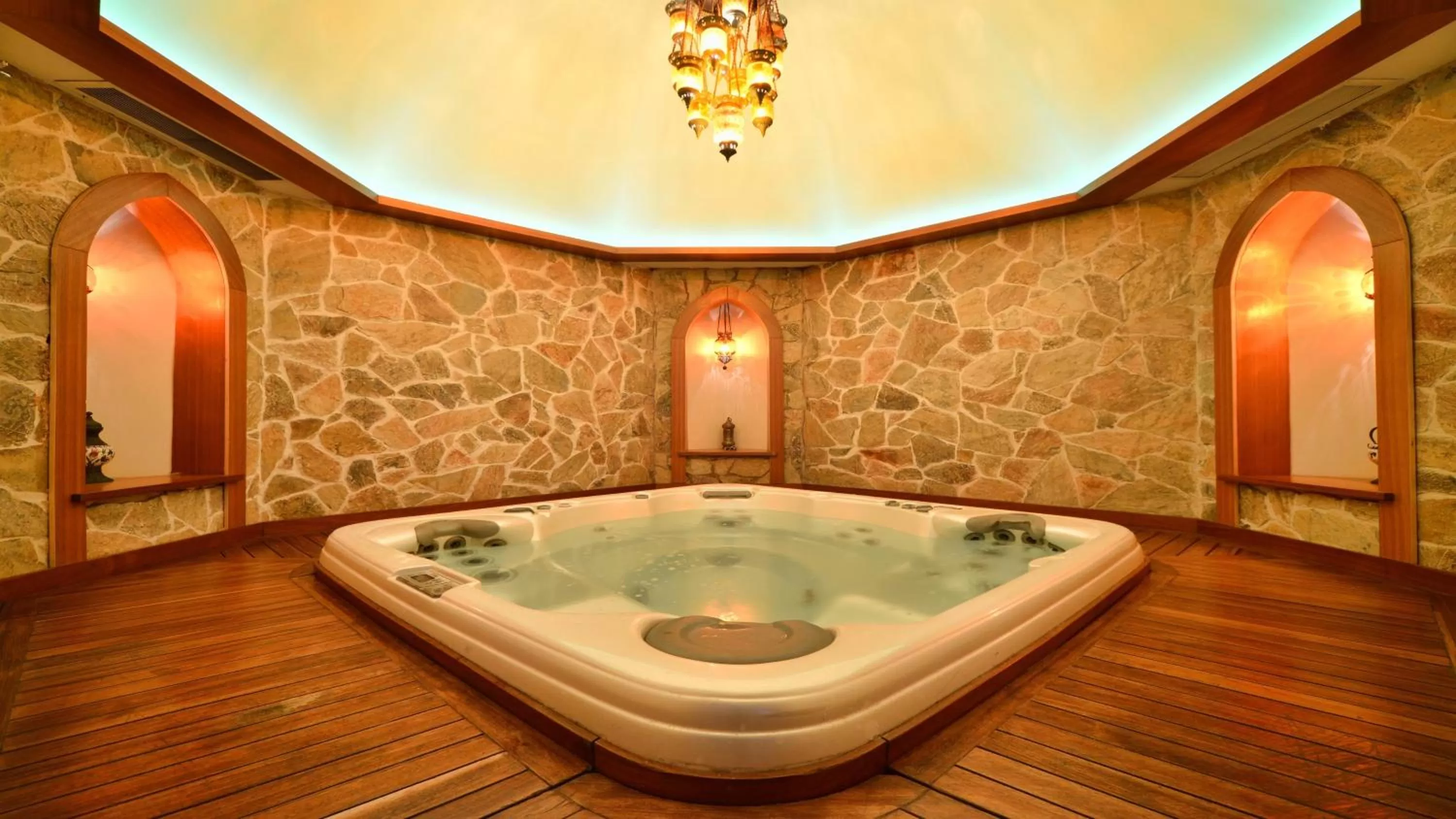 Fitness centre/facilities in Holiday Inn Istanbul City by IHG