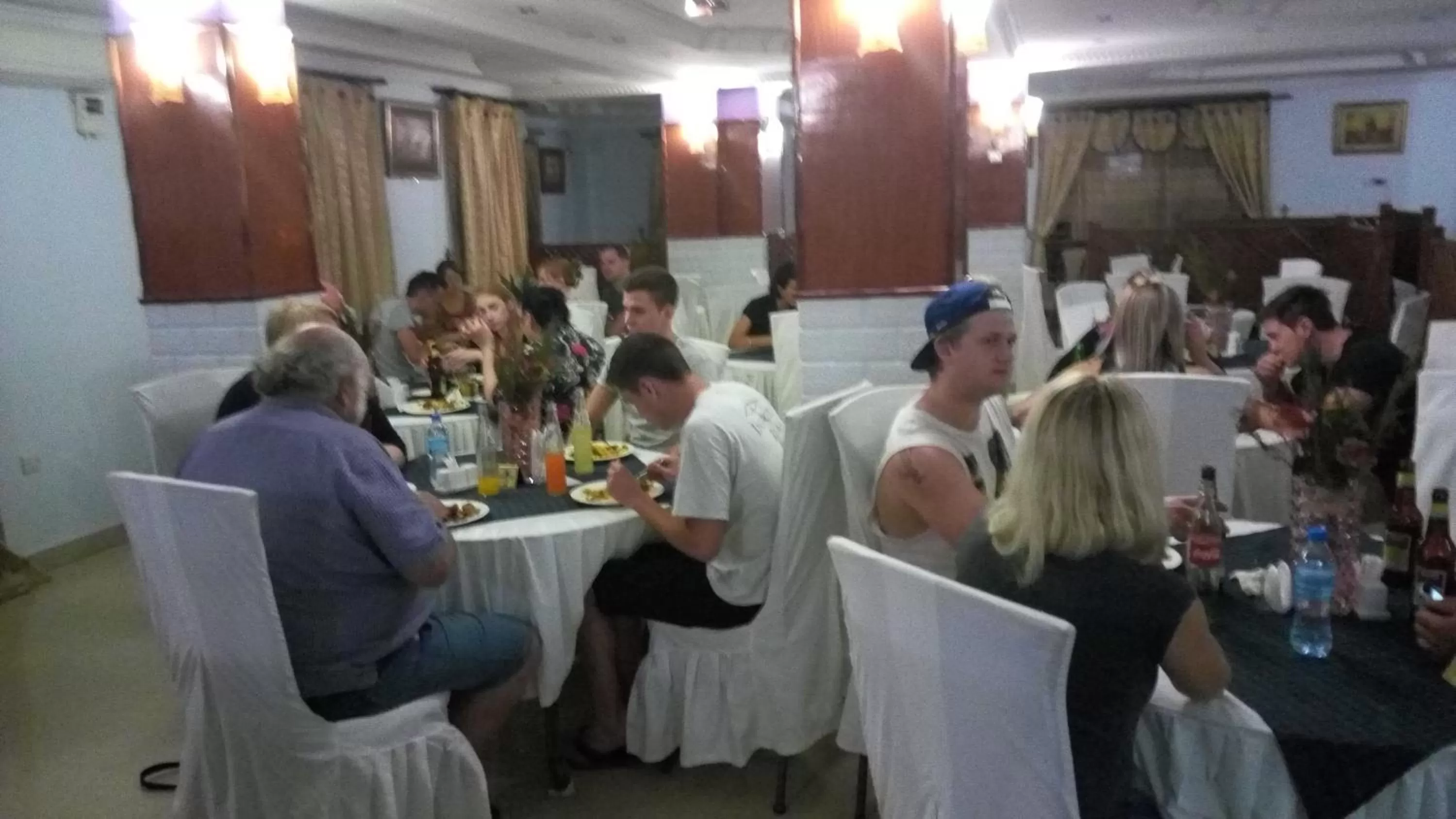 Restaurant/places to eat in Natron Palace Hotel