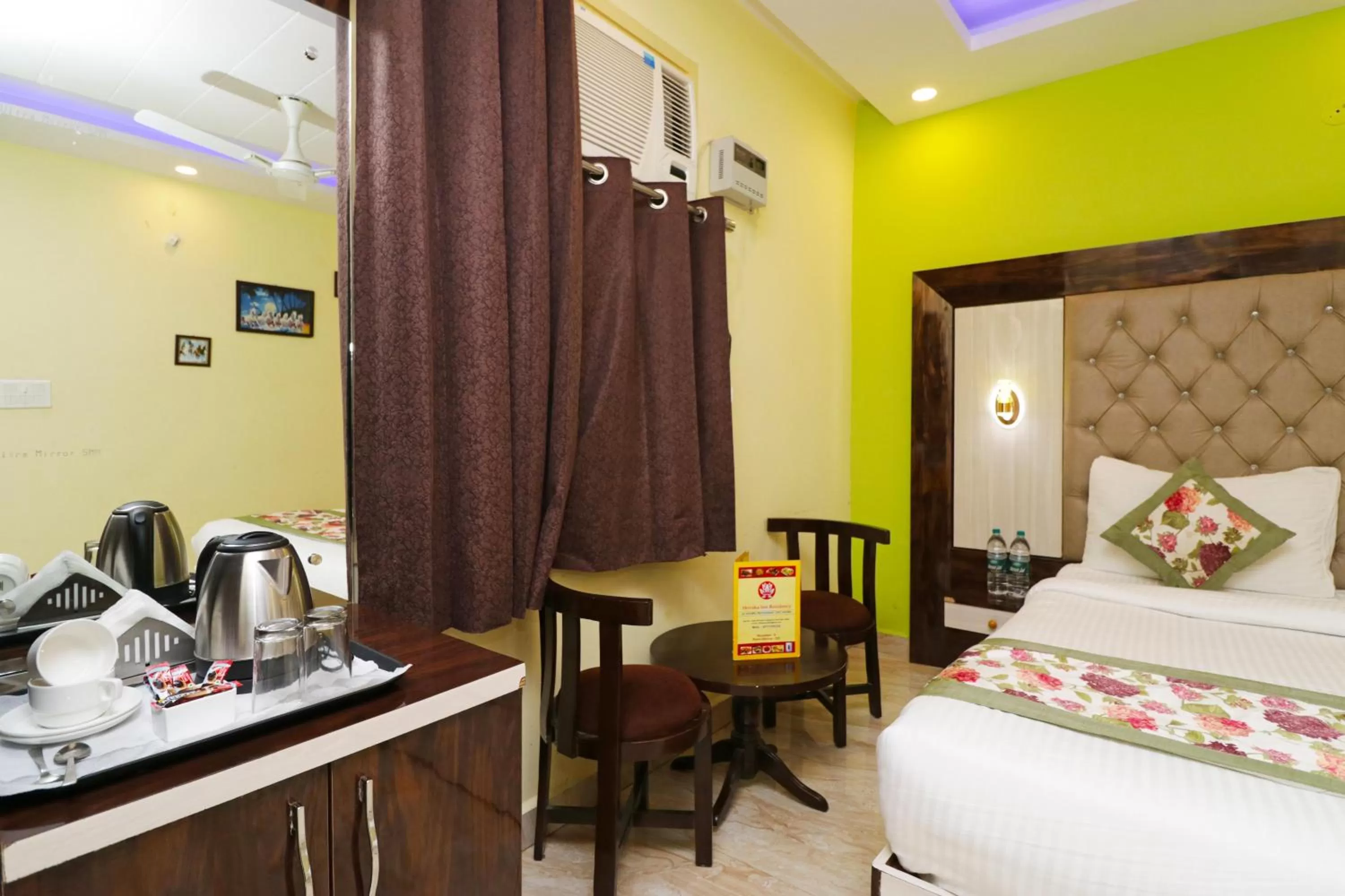 Bed in Airport Hotel Shivaka Inn