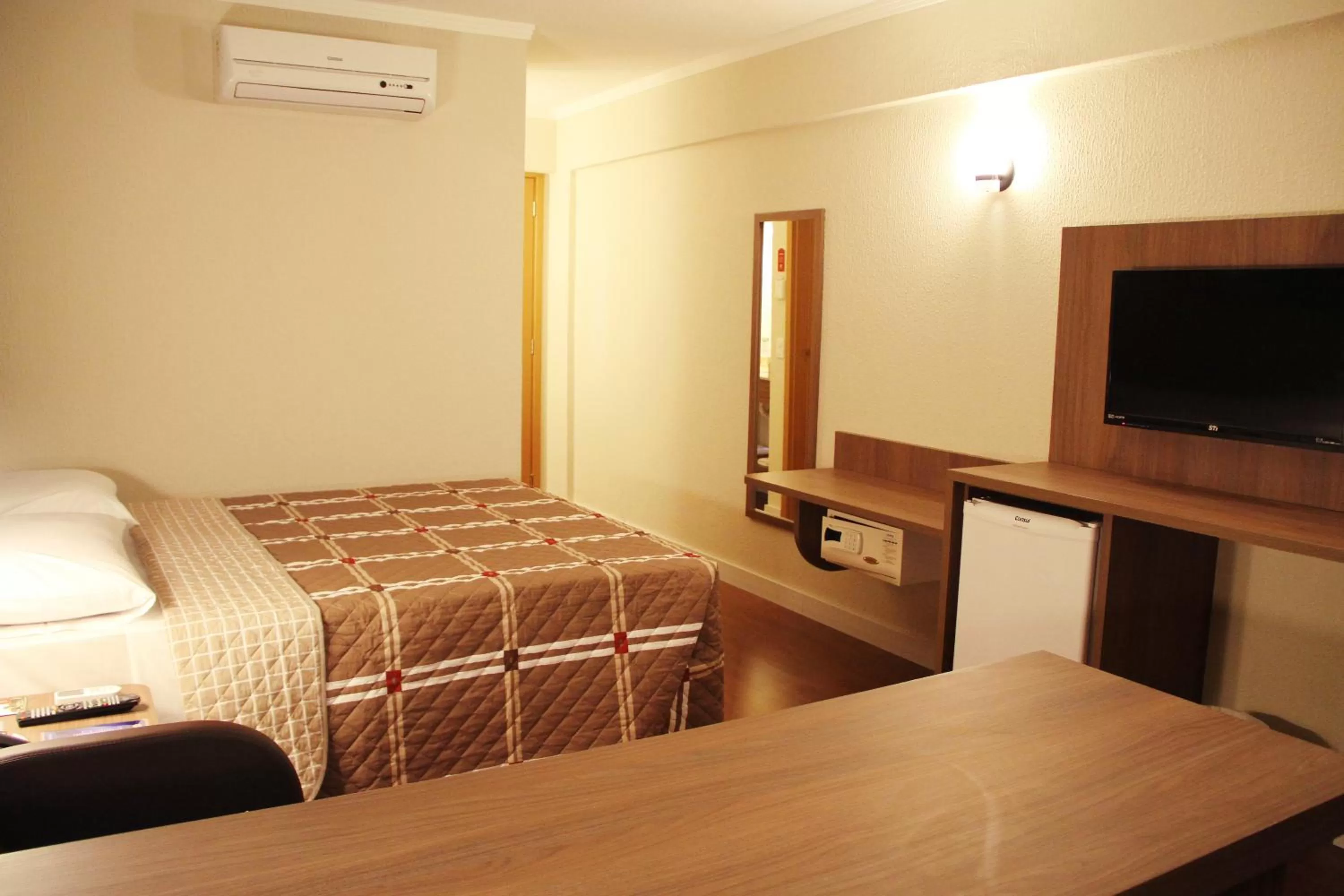 Bedroom, Bed in Hotel 10 Goiânia