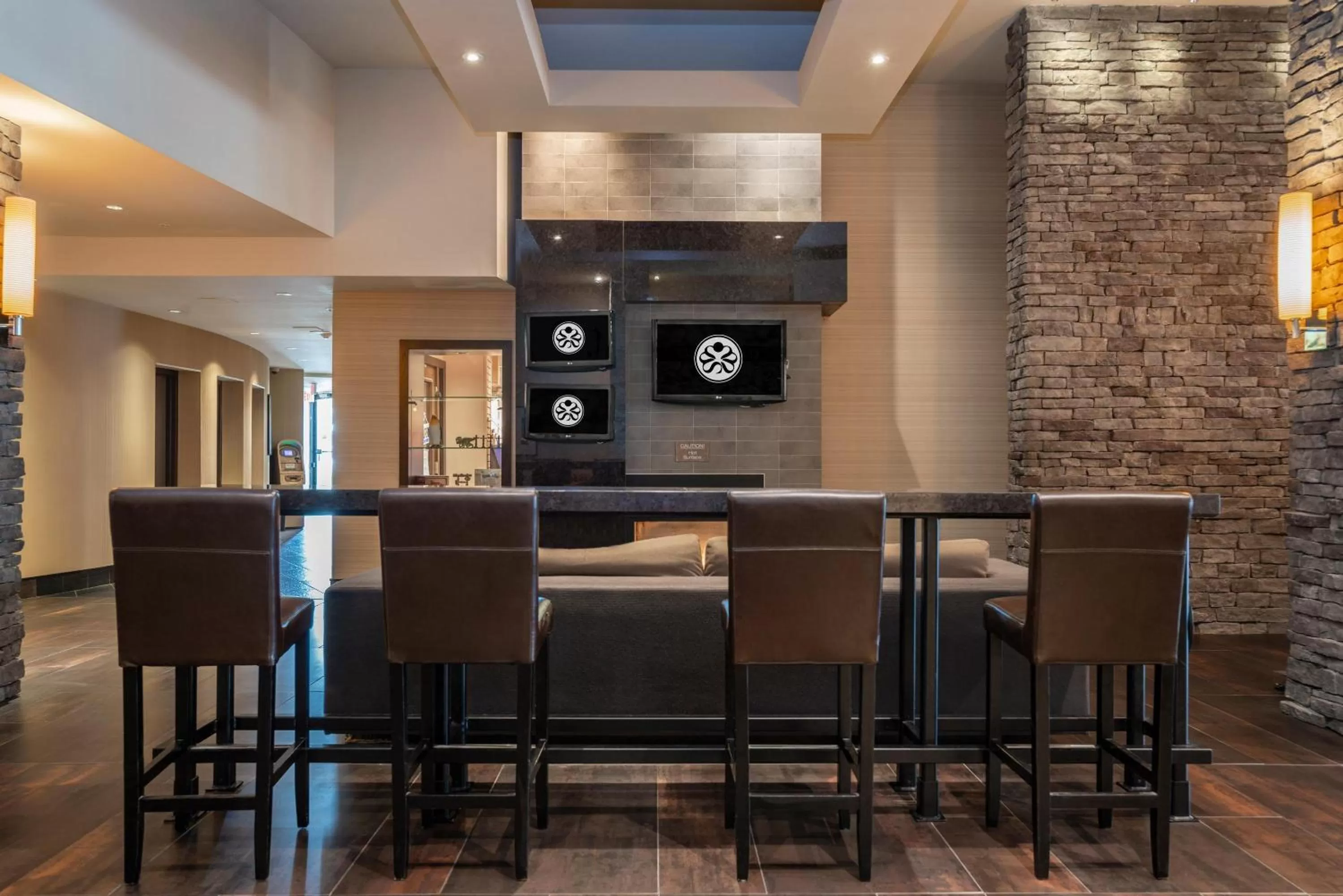 Lobby or reception in Sandman Signature Vancouver Airport Hotel & Resort
