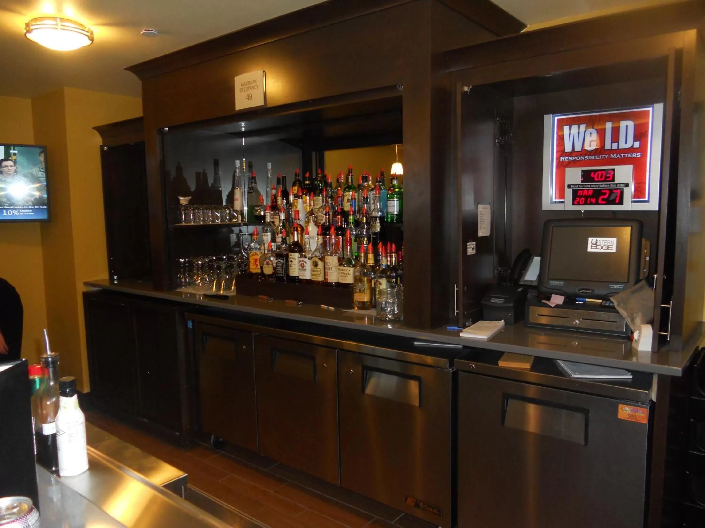 Lounge or bar in Hawthorn Extended Stay by Wyndham Dickinson