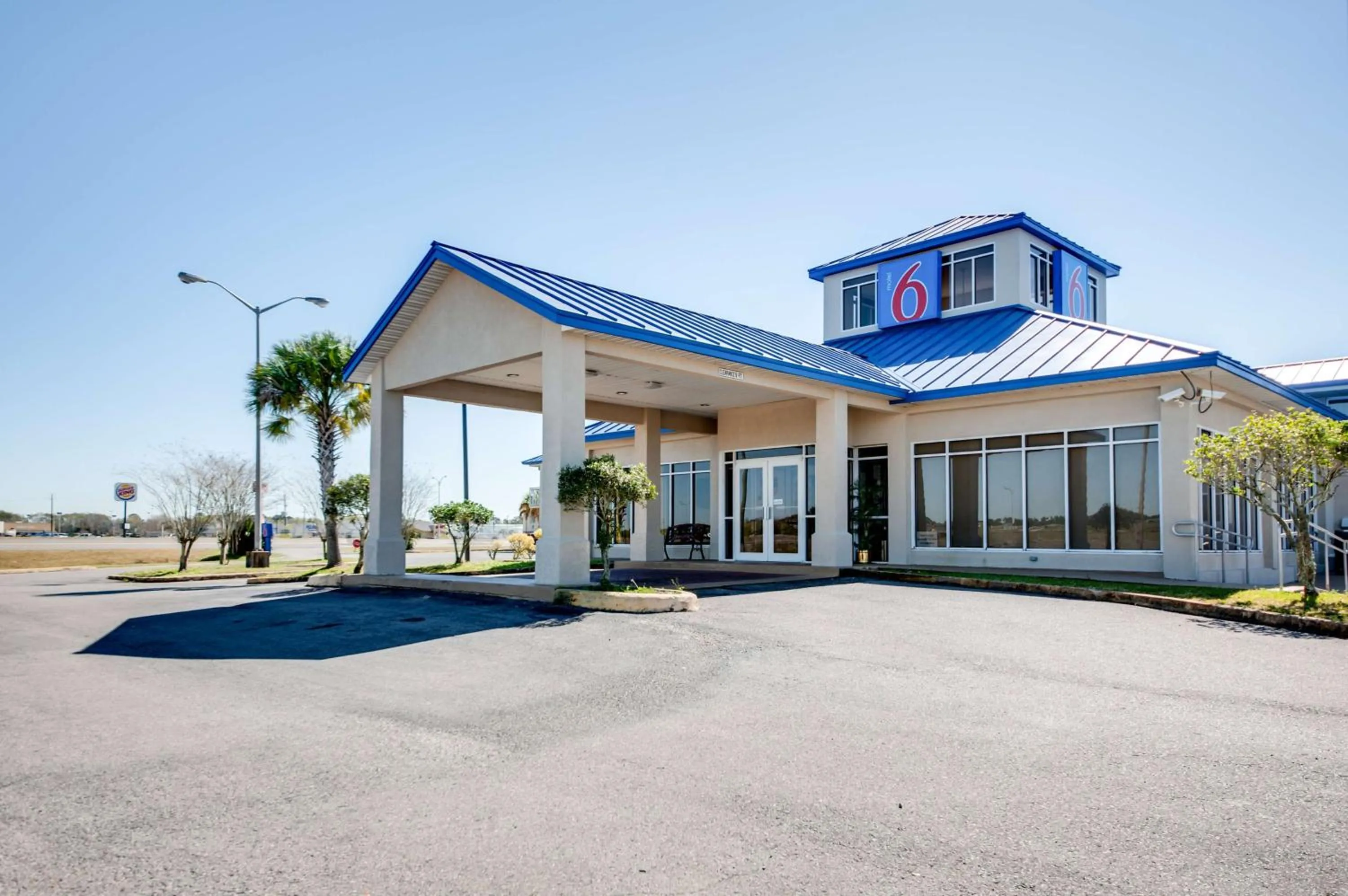 Property building in Motel 6-Jennings, LA