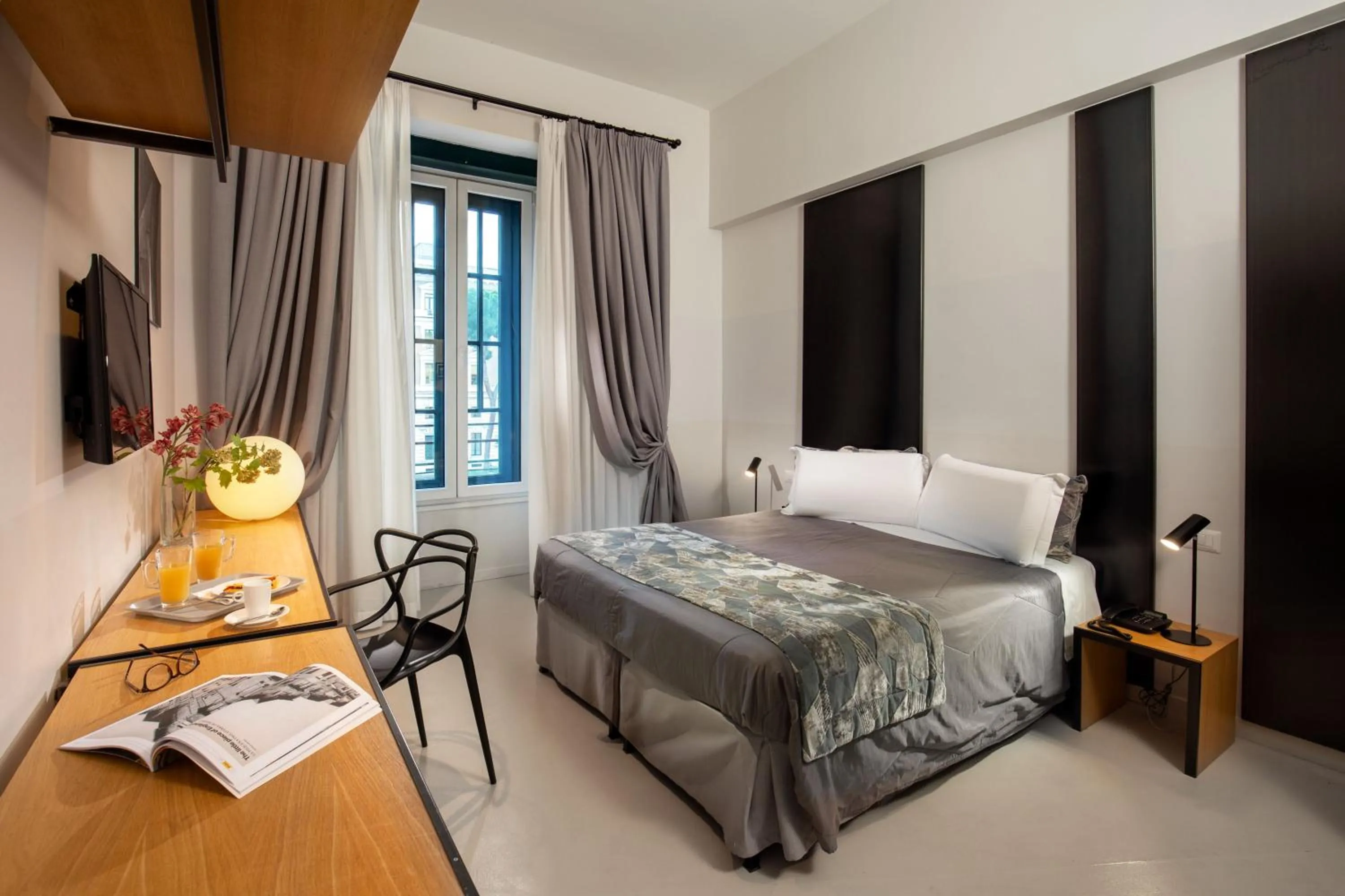 Photo of the whole room, Bed in Viminale View Hotel