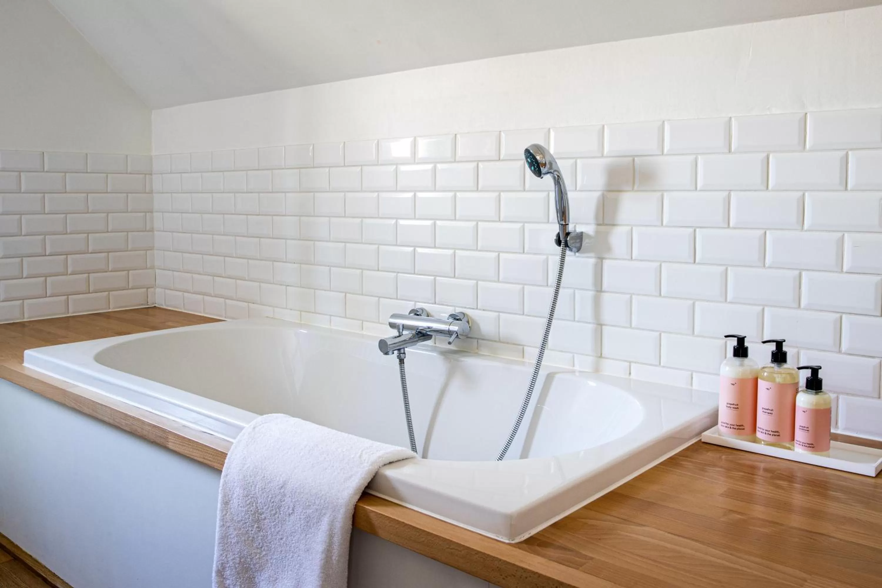 Deluxe Double Room with Bath in B&B Josephine