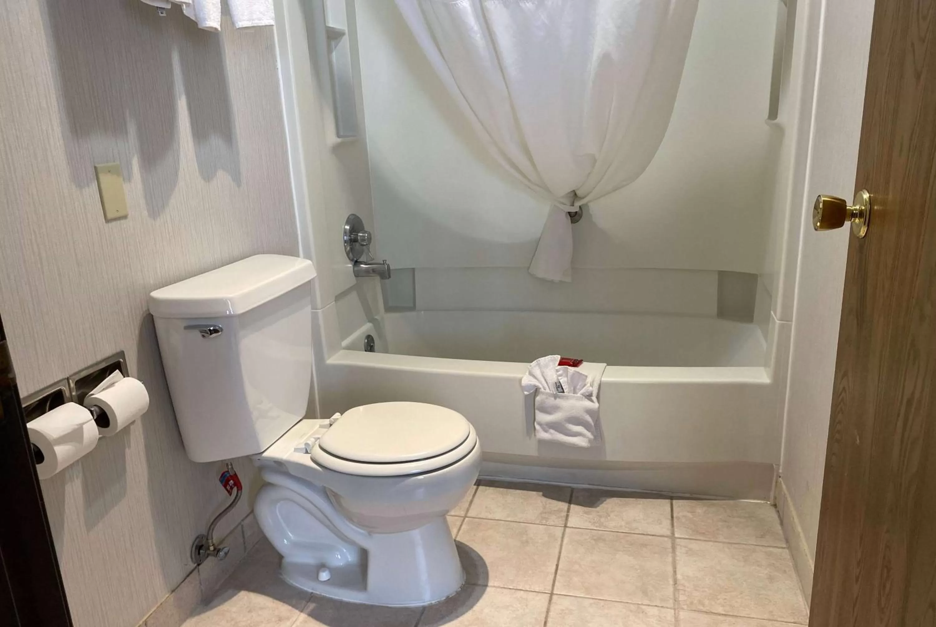 TV and multimedia in Wingate by Wyndham Gunnison Near Western Colorado University