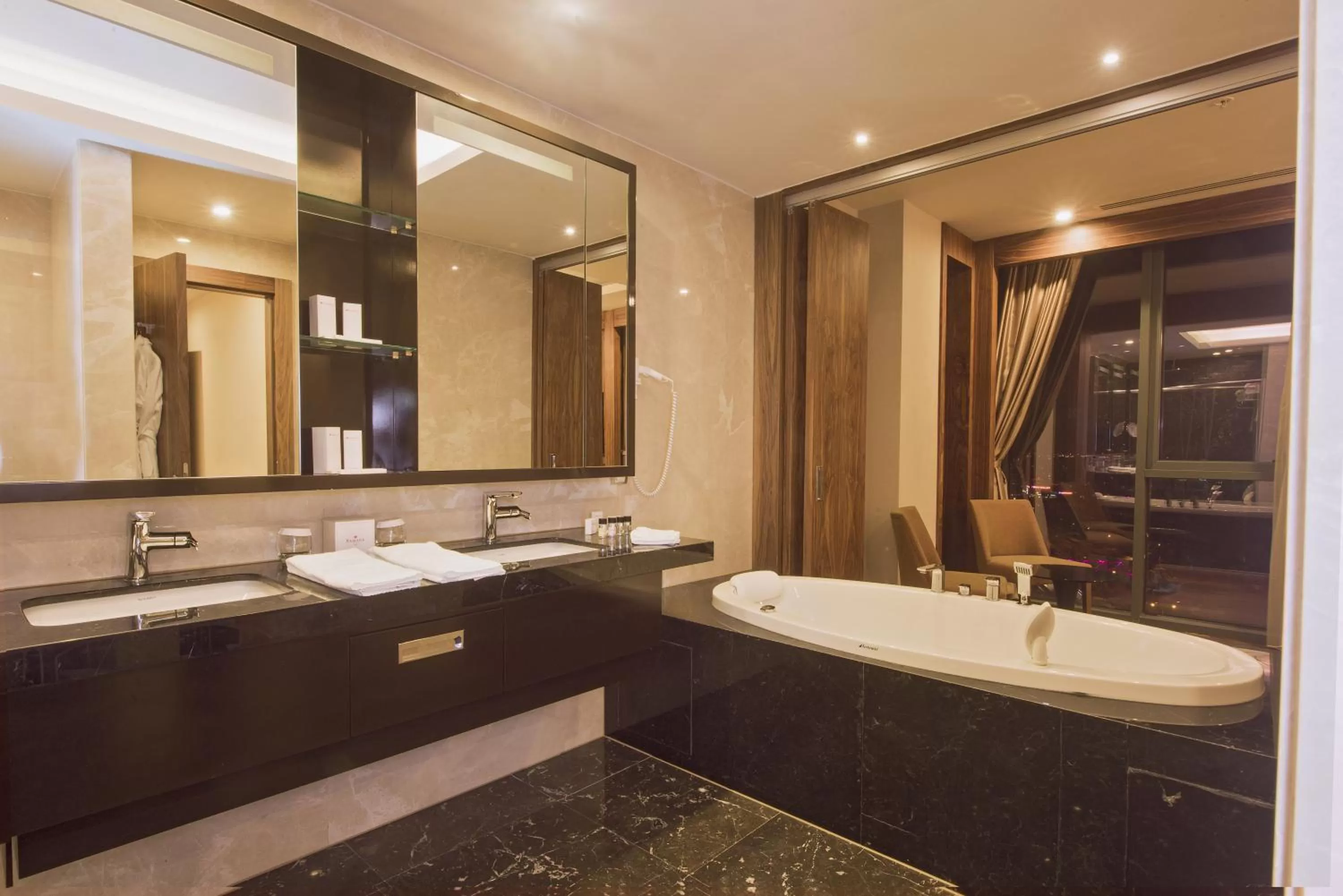 Bathroom in Ramada Plaza By Wyndham Konya
