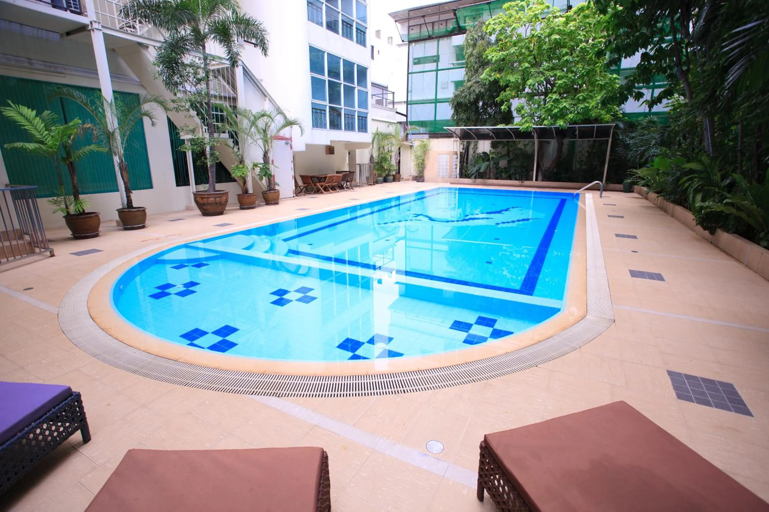 Swimming pool in Chaidee Mansion
