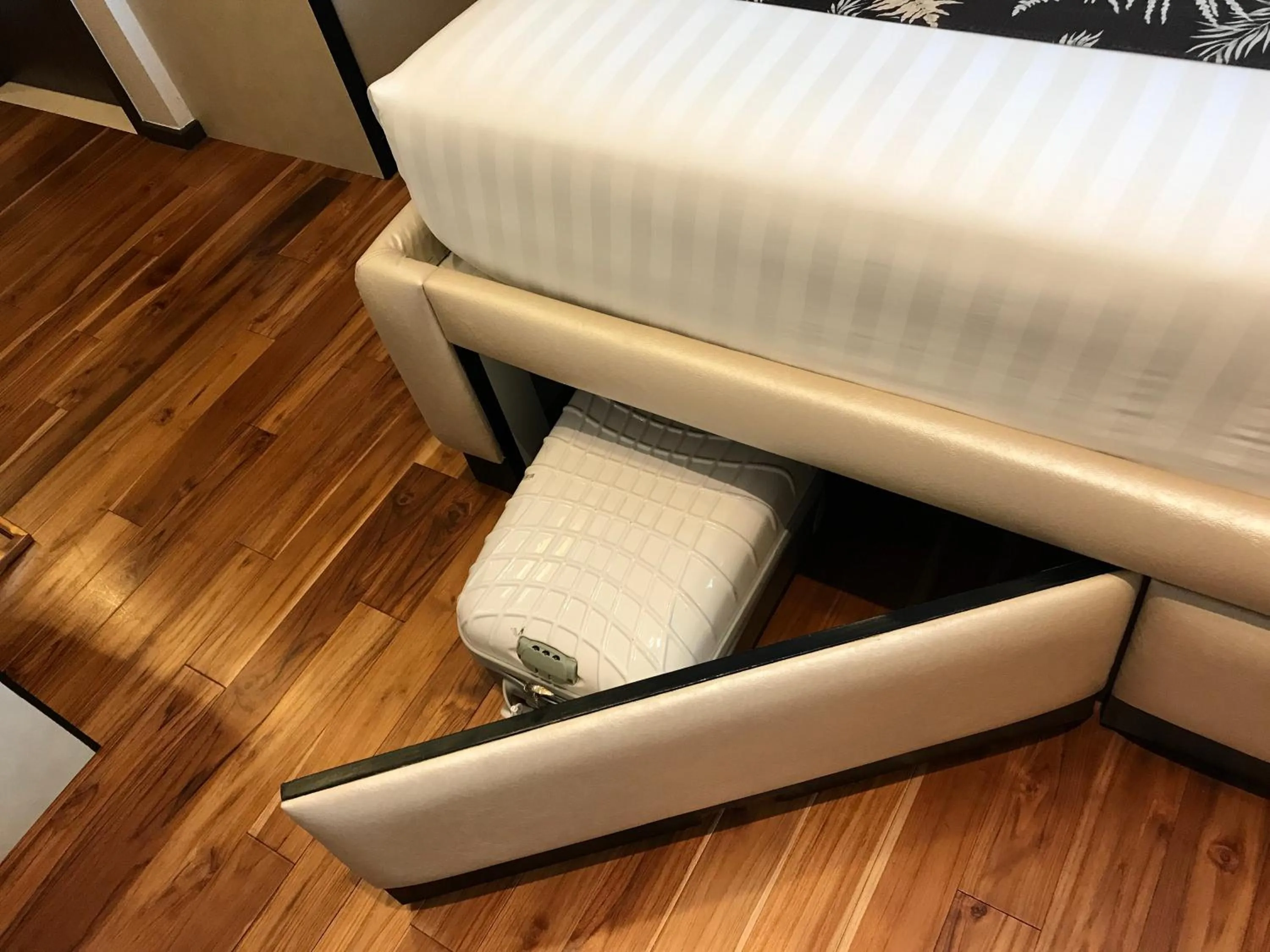 Bedroom, Bed in The Title KR Beach Condotel Rawai Beach