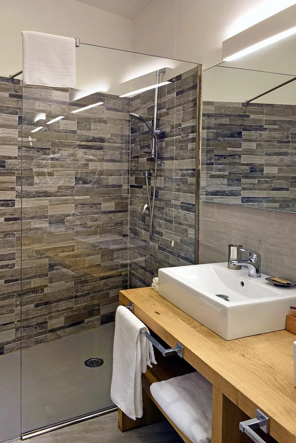 Bathroom in Barbarella Spa