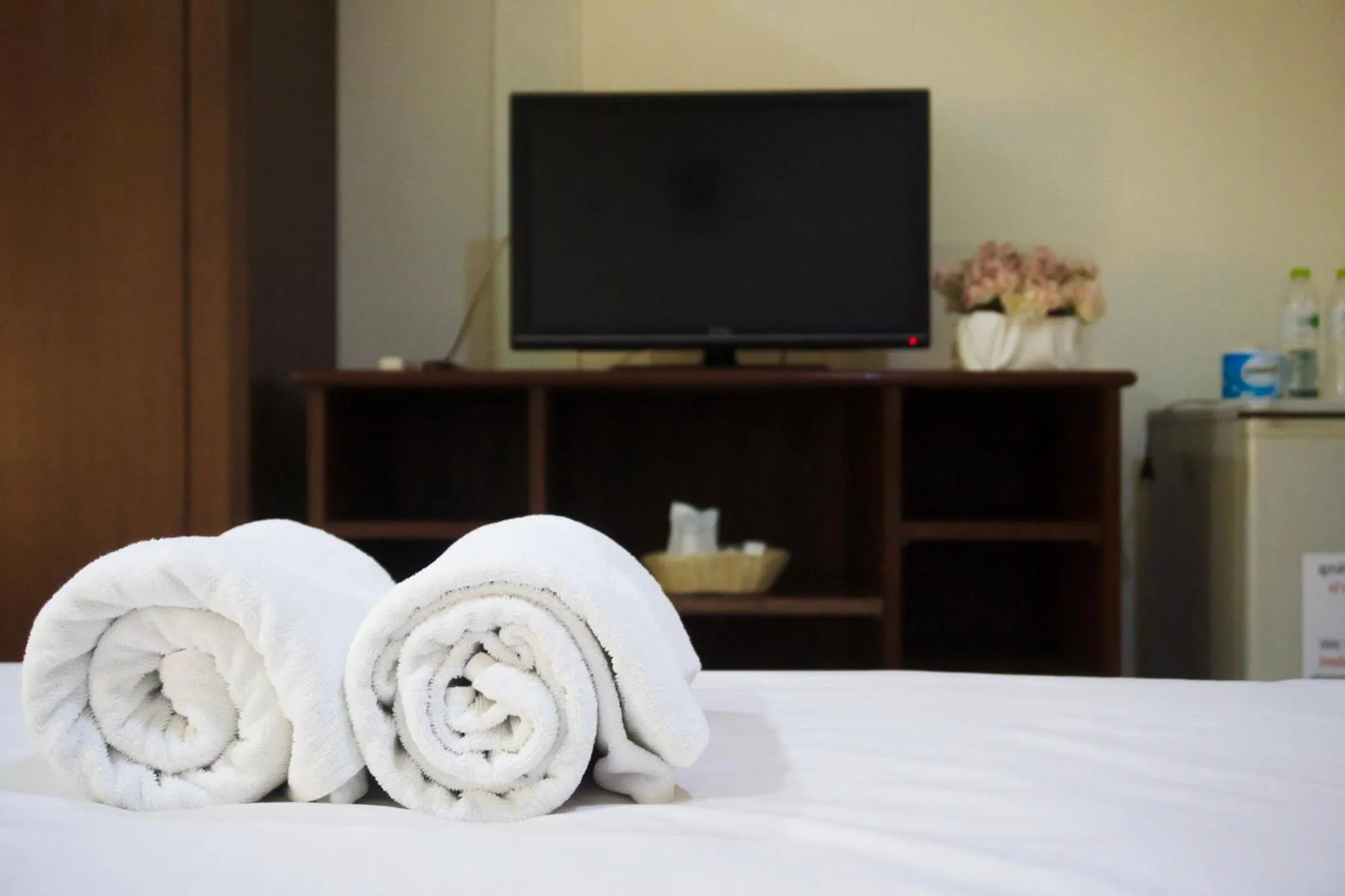 Bed in Baan Boonanan Apartment