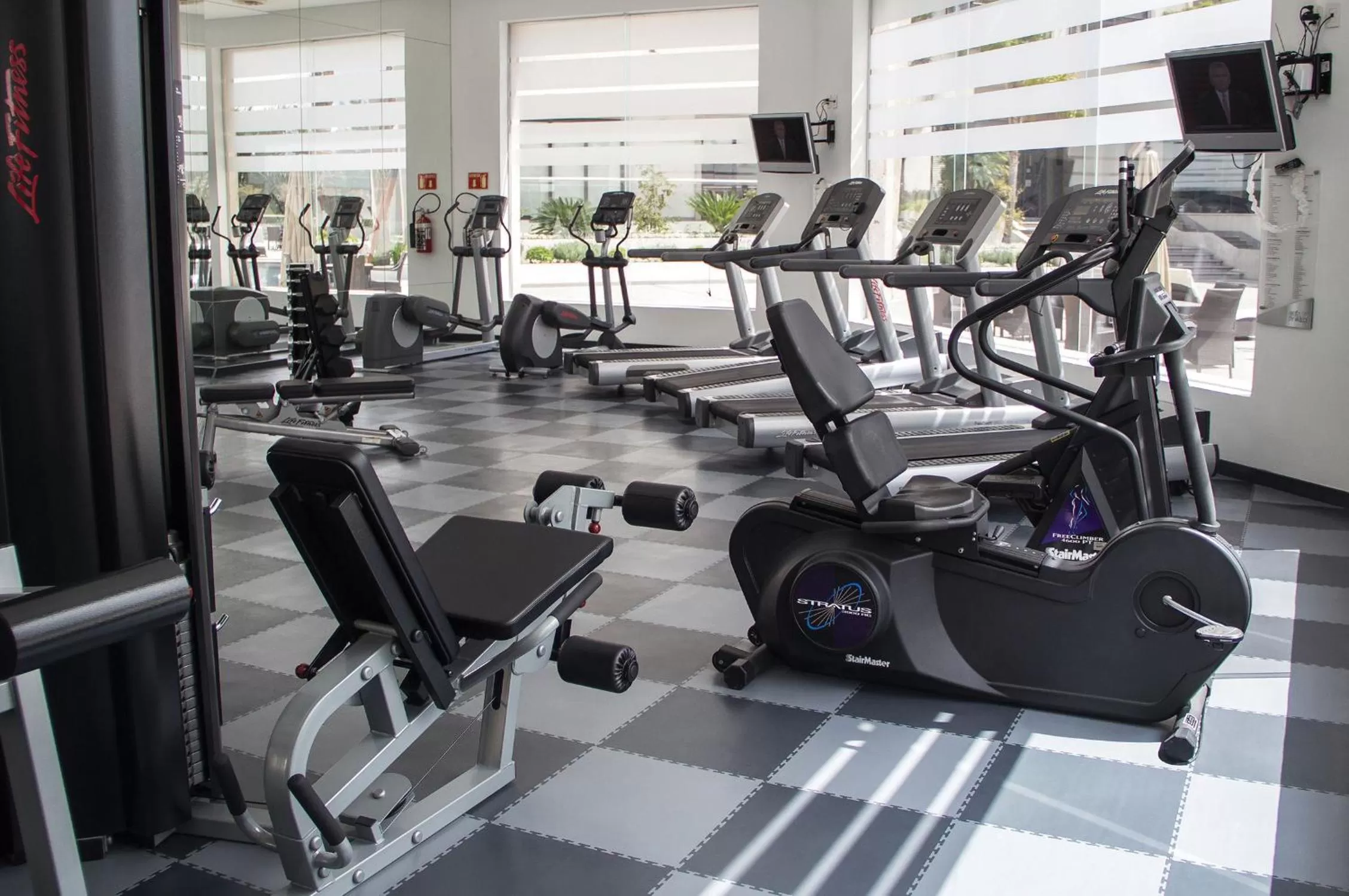 Fitness centre/facilities in HS HOTSSON Hotel Leon