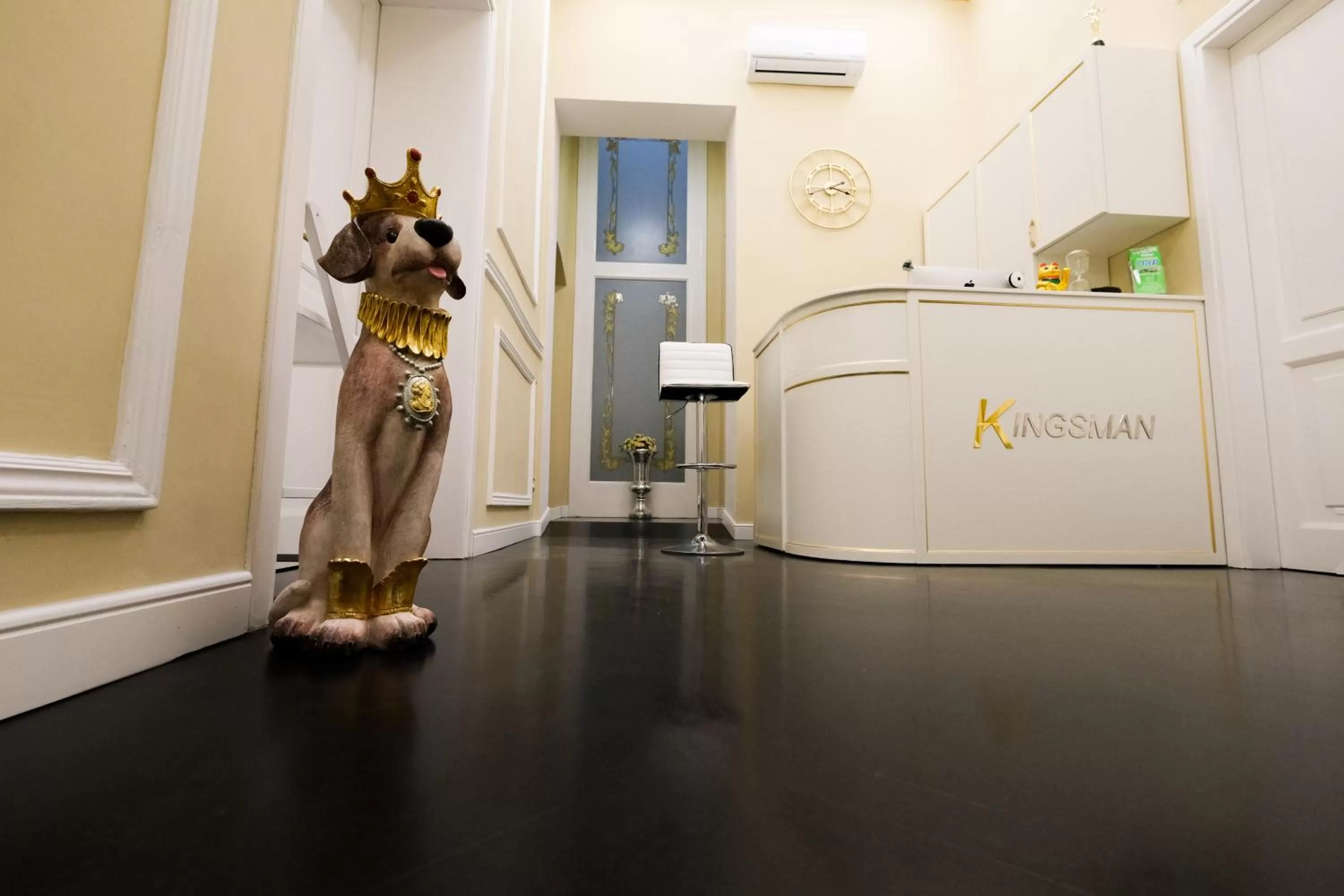 Decorative detail in B&B Kingsman