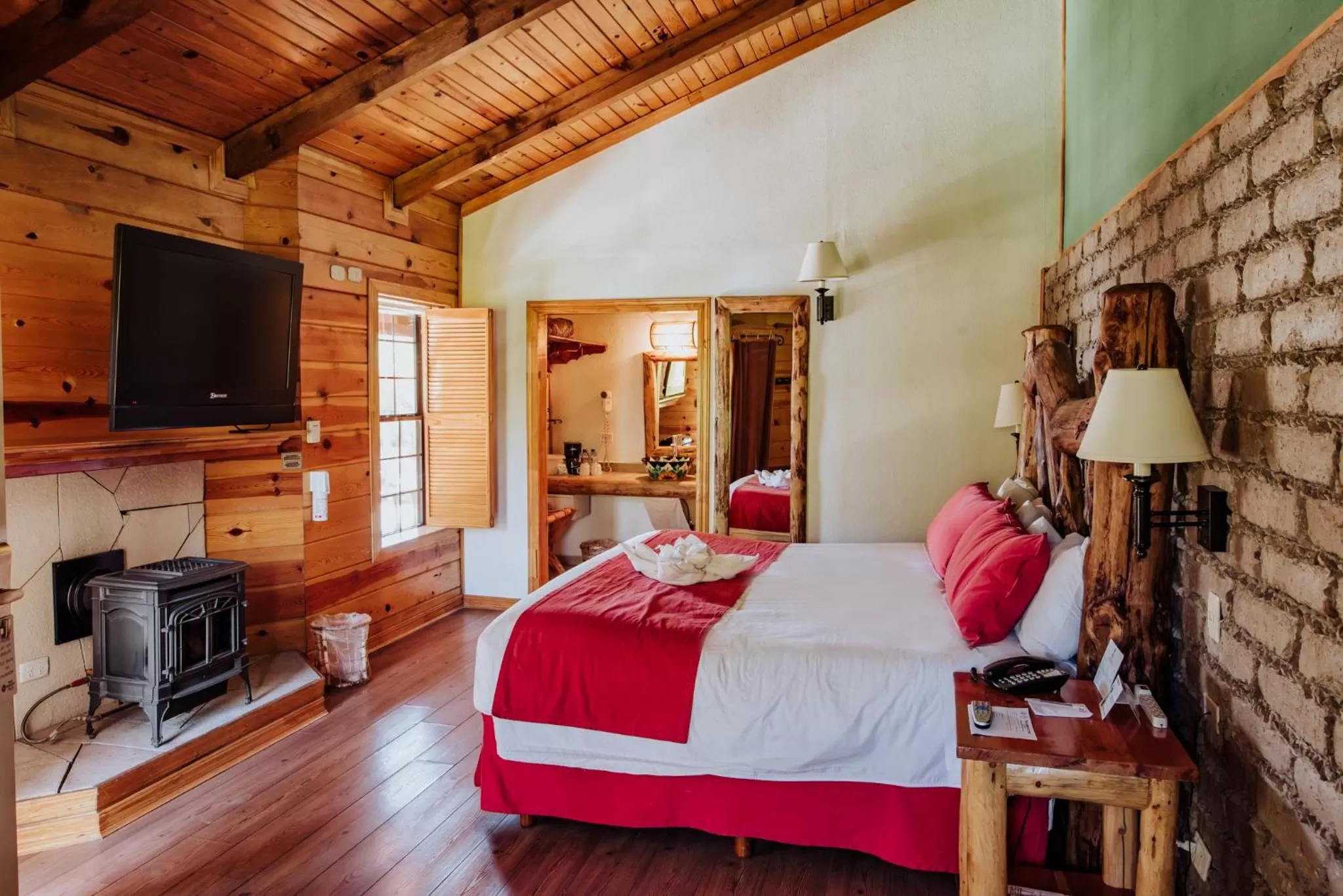 Photo of the whole room, Bed in The Lodge At Creel Eco - Hotel & Spa