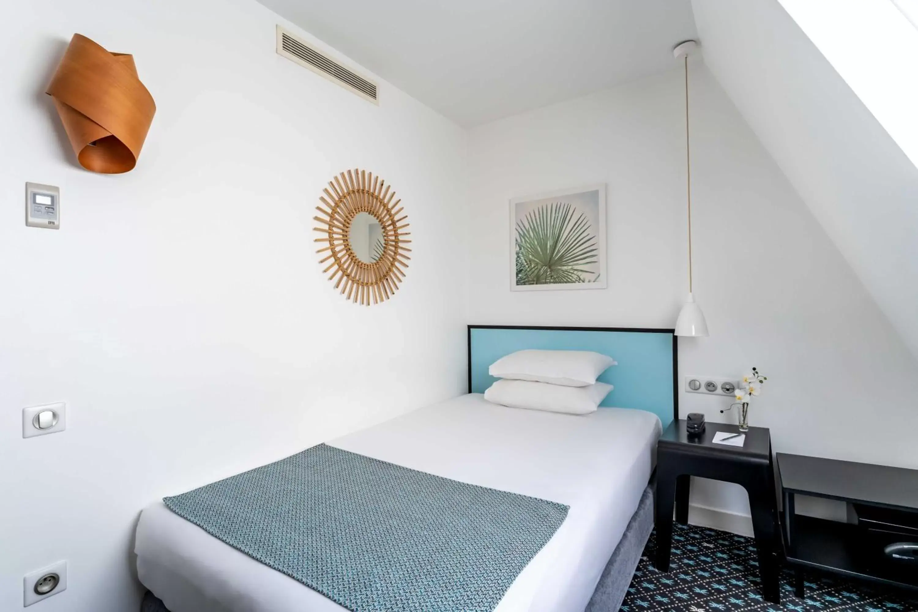 Single Room in Hotel Palm - Astotel Single Room in Hotel Palm - Astotel