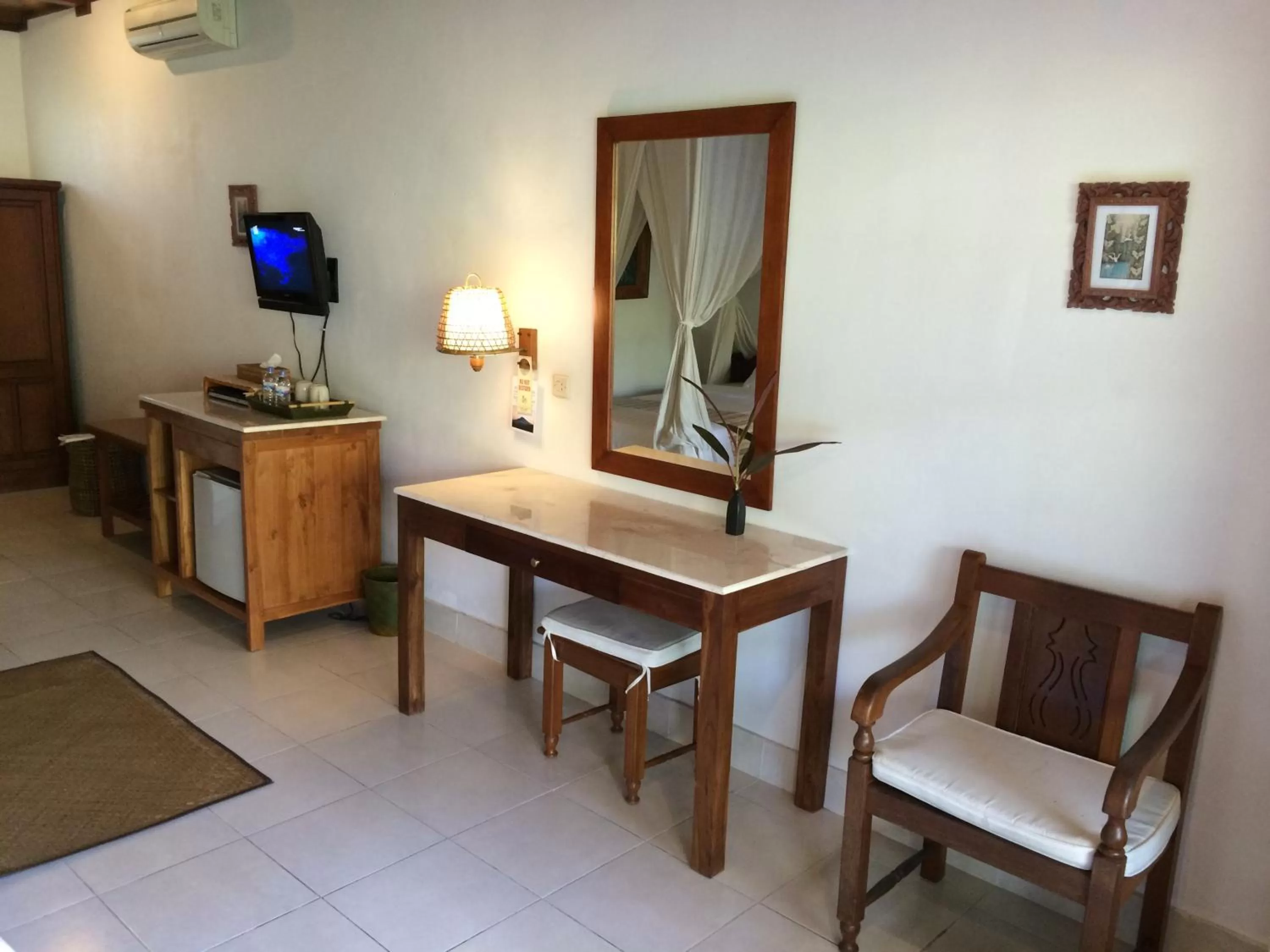 Seating area in Bumi Ayu Bungalow Sanur