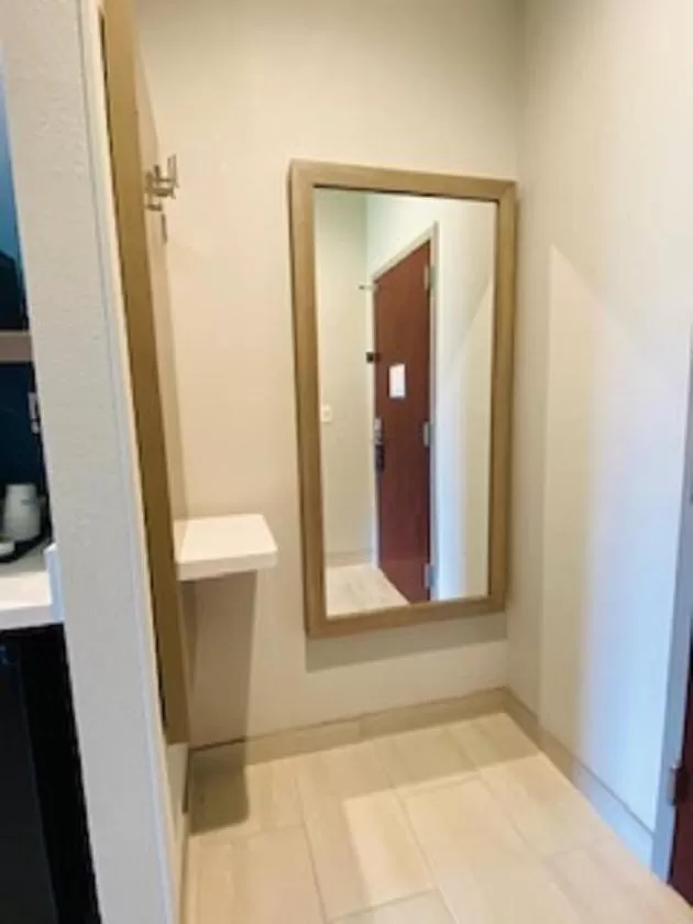 King Room with Partial Ocean View and Roll In Shower - Mobility Accessible/Non-Smoking in Holiday Inn Express - Gulfport Beach by IHG