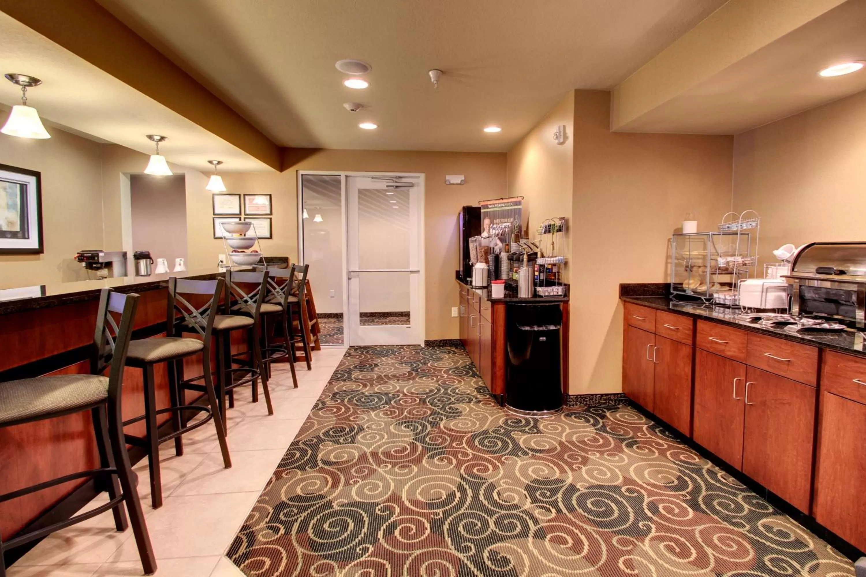 Lobby or reception in Cobblestone Hotel & Suites - Newton