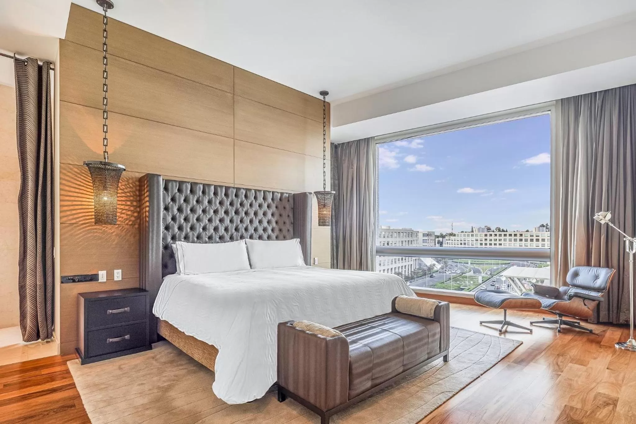 Photo of the whole room, Bed in Live Aqua Urban Resort Mexico