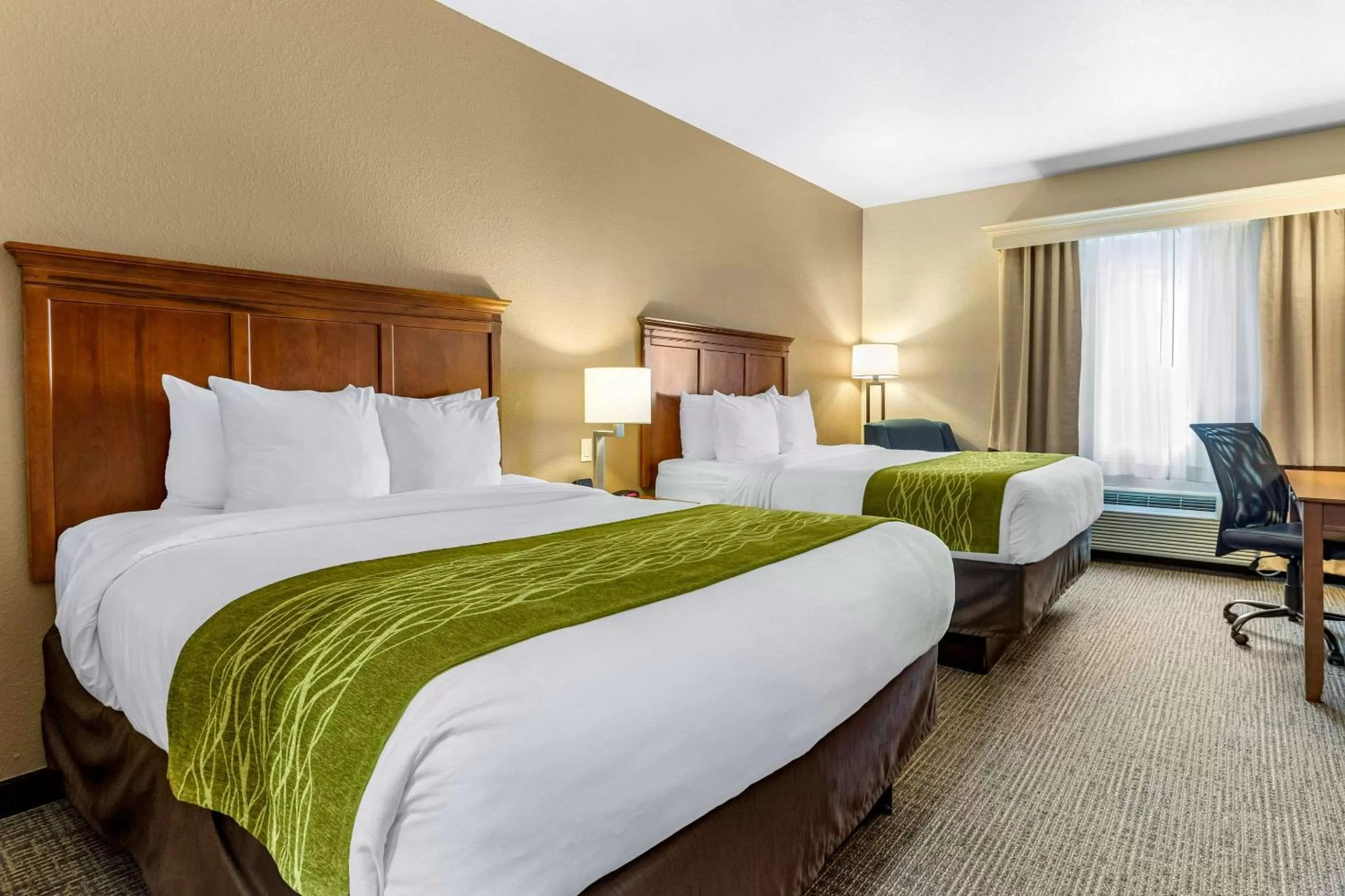 Queen Room with Two Queen Beds and Roll-In Shower - Accessible/Non-Smoking in Comfort Inn & Suites Davenport - Quad Cities