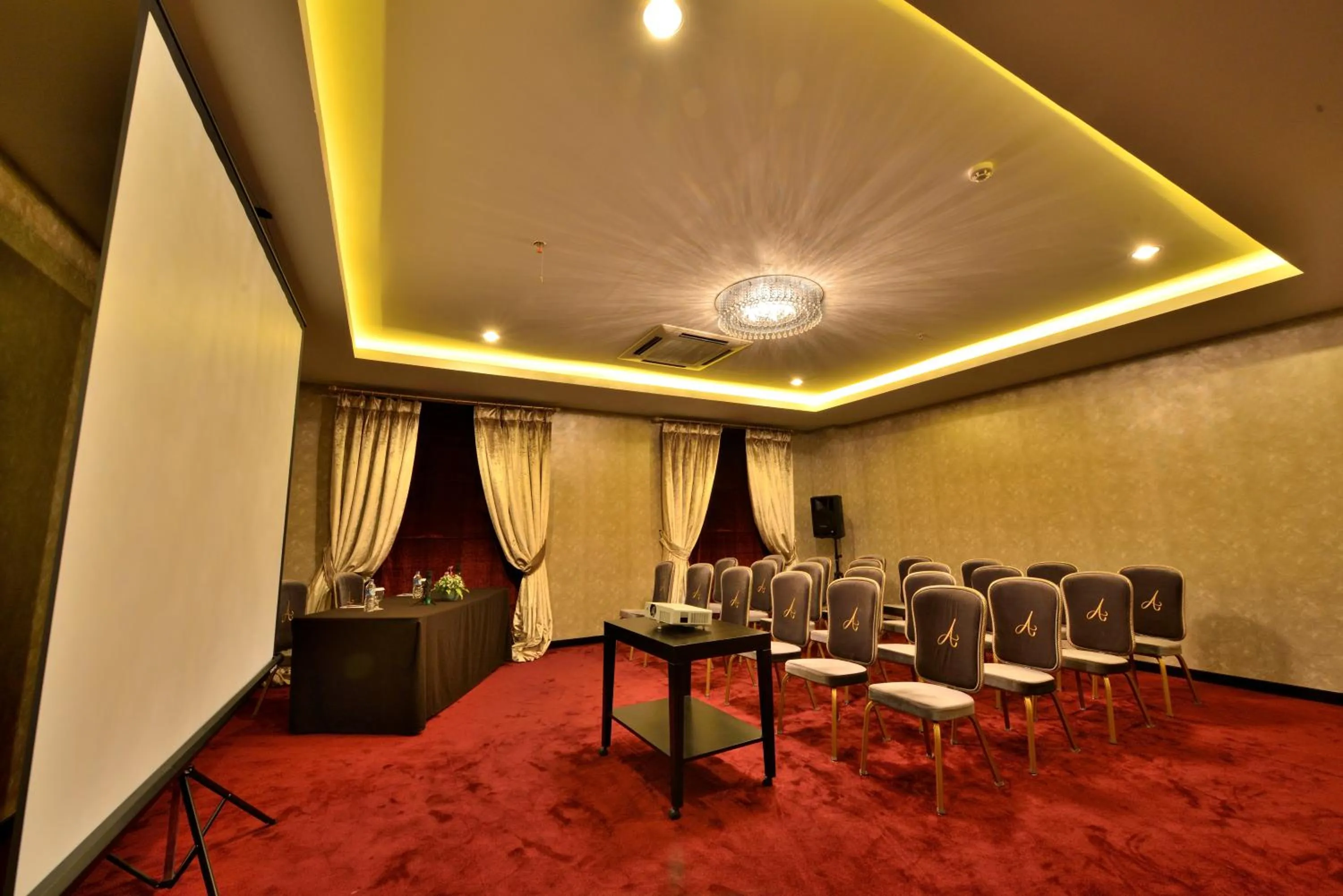 Business facilities in Amaroossa Cosmo Jakarta