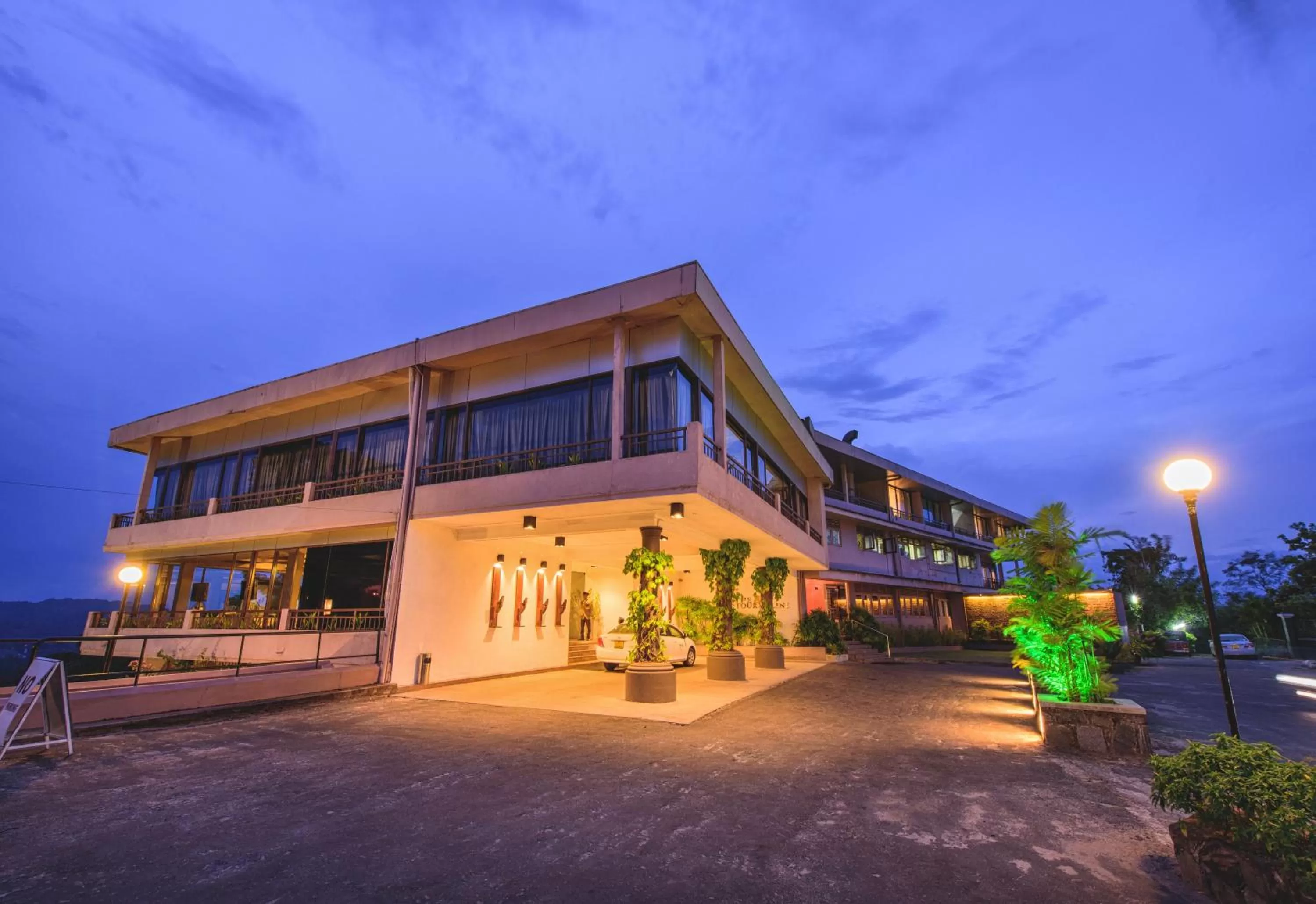 Facade/entrance in Kandy The Tourmaline