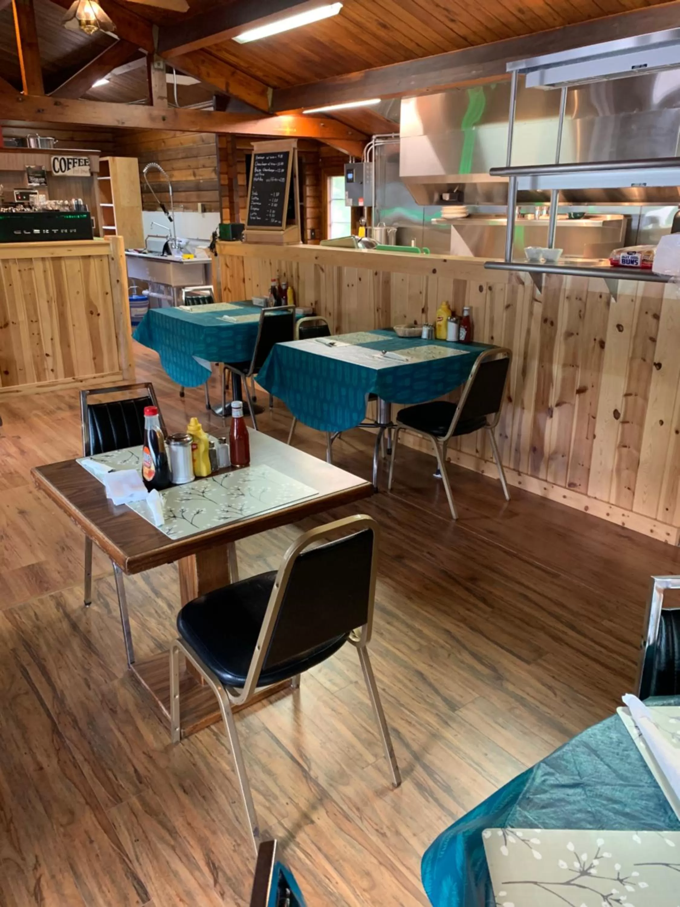 Restaurant/places to eat in Glacier Haven Inn