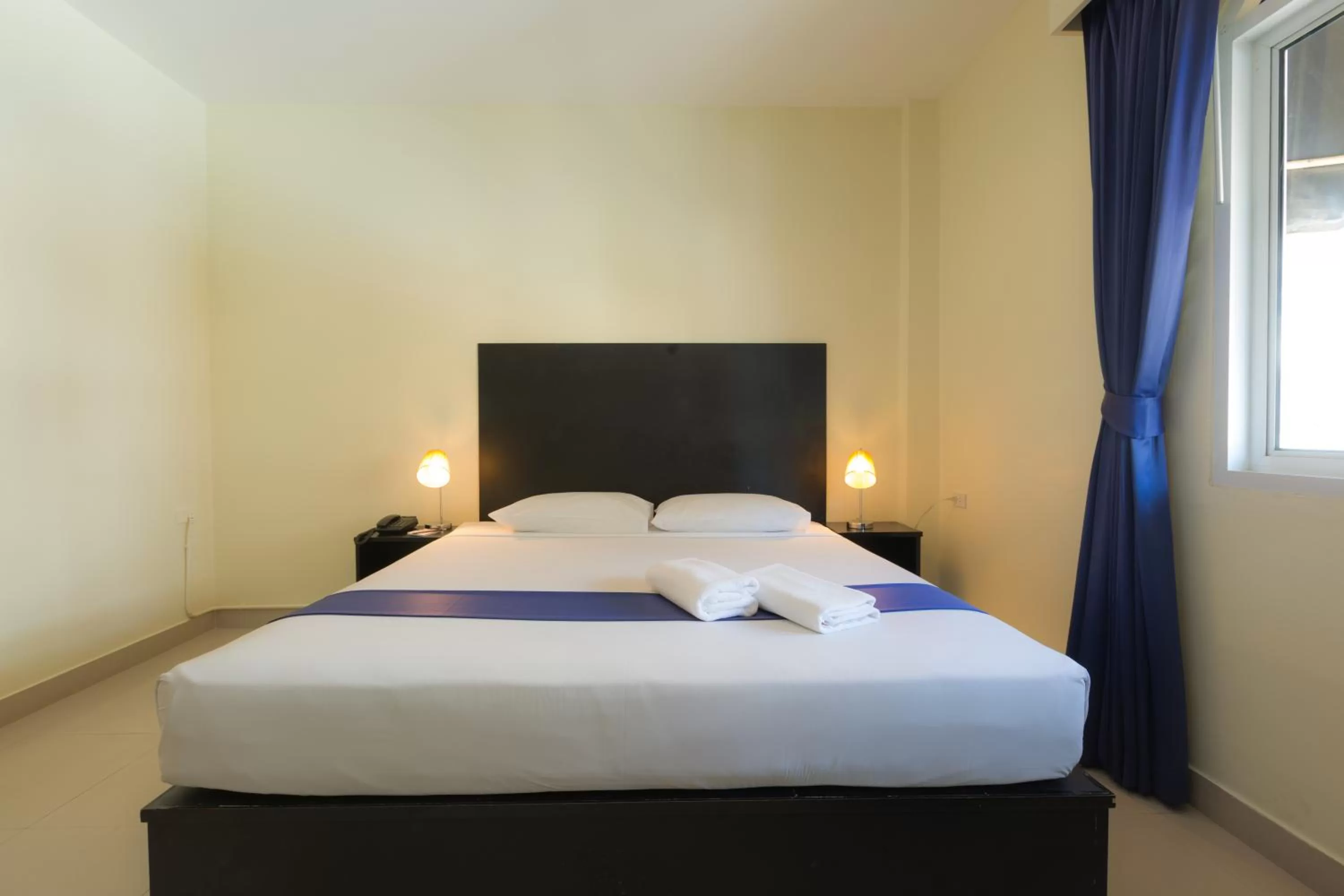 Photo of the whole room, Bed in Zing Resort & Spa