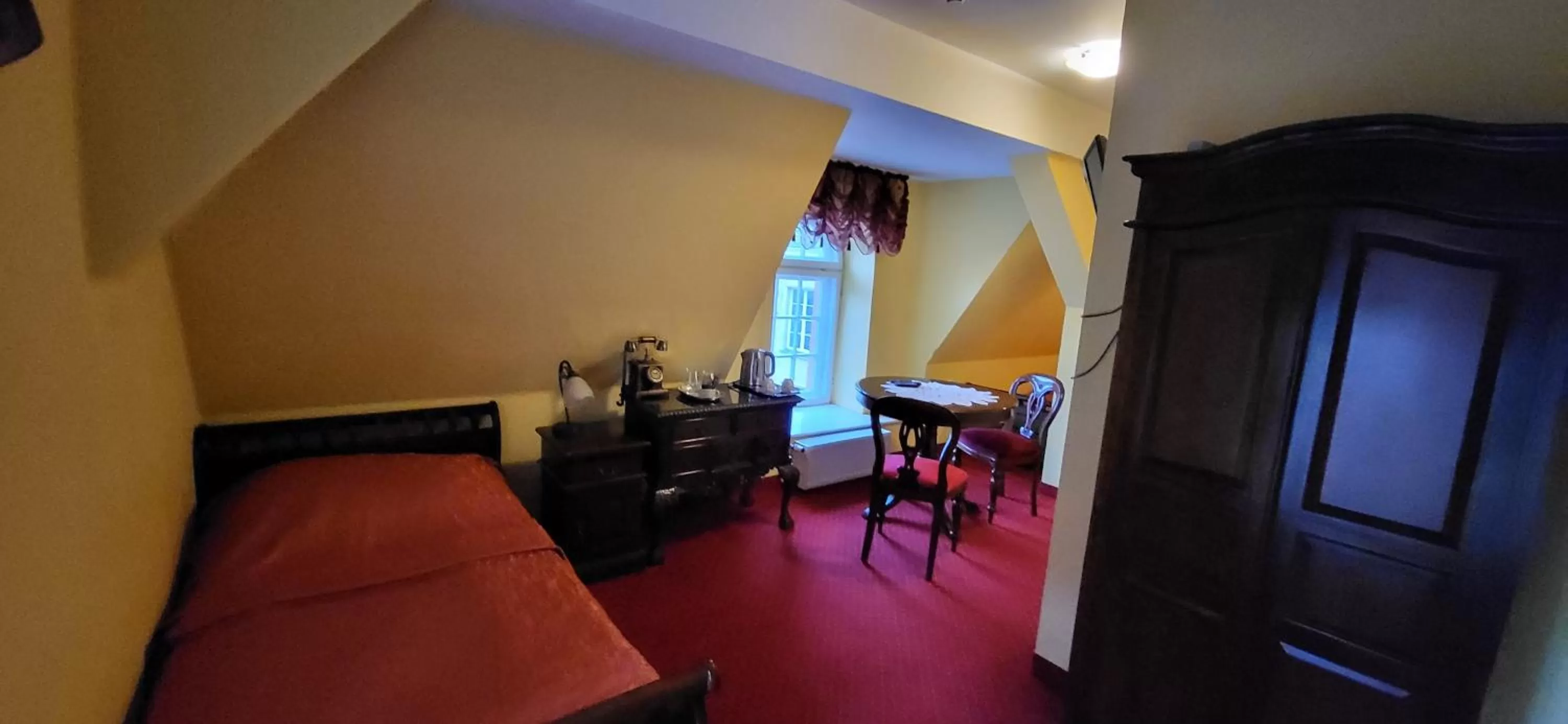 Seating area in Dom Schumannów