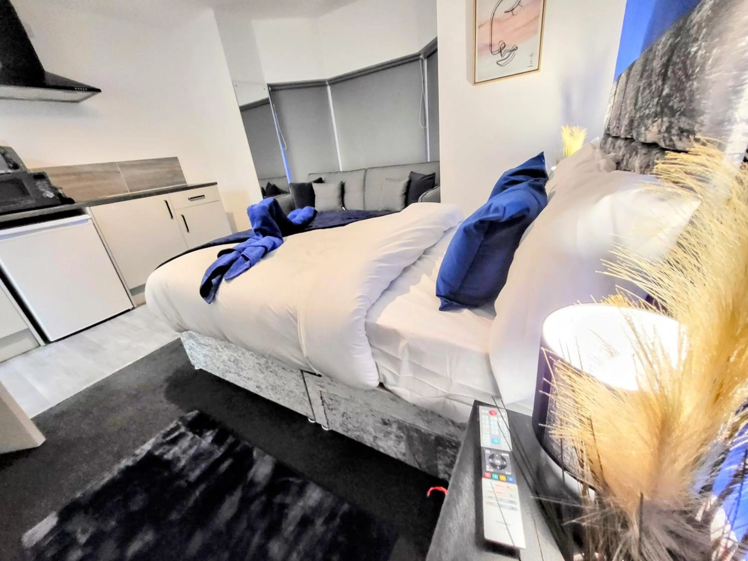 Bed in Burford Road - Stay. Sleep. Rest.