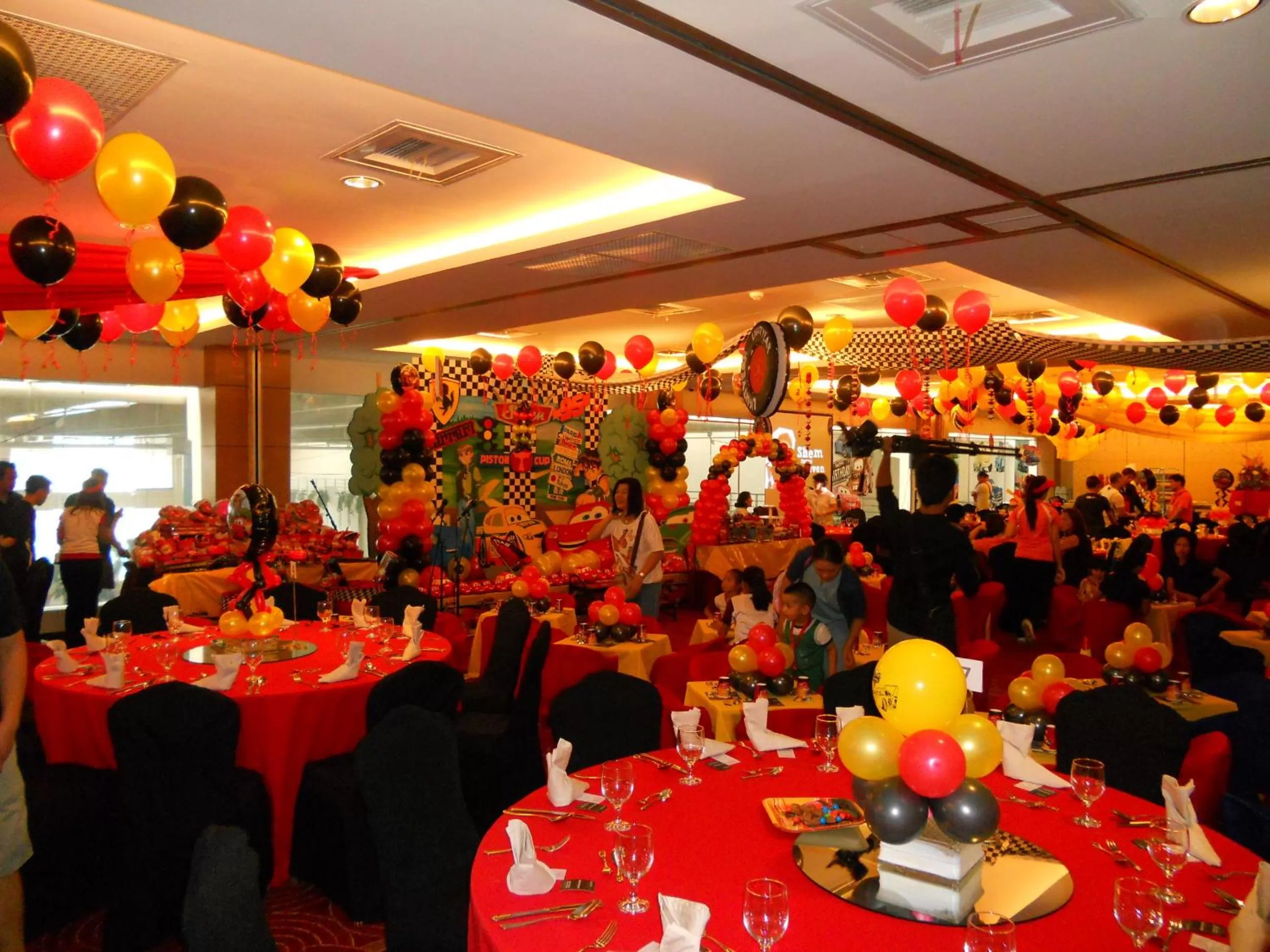 Day in ACE Hotel and Suites