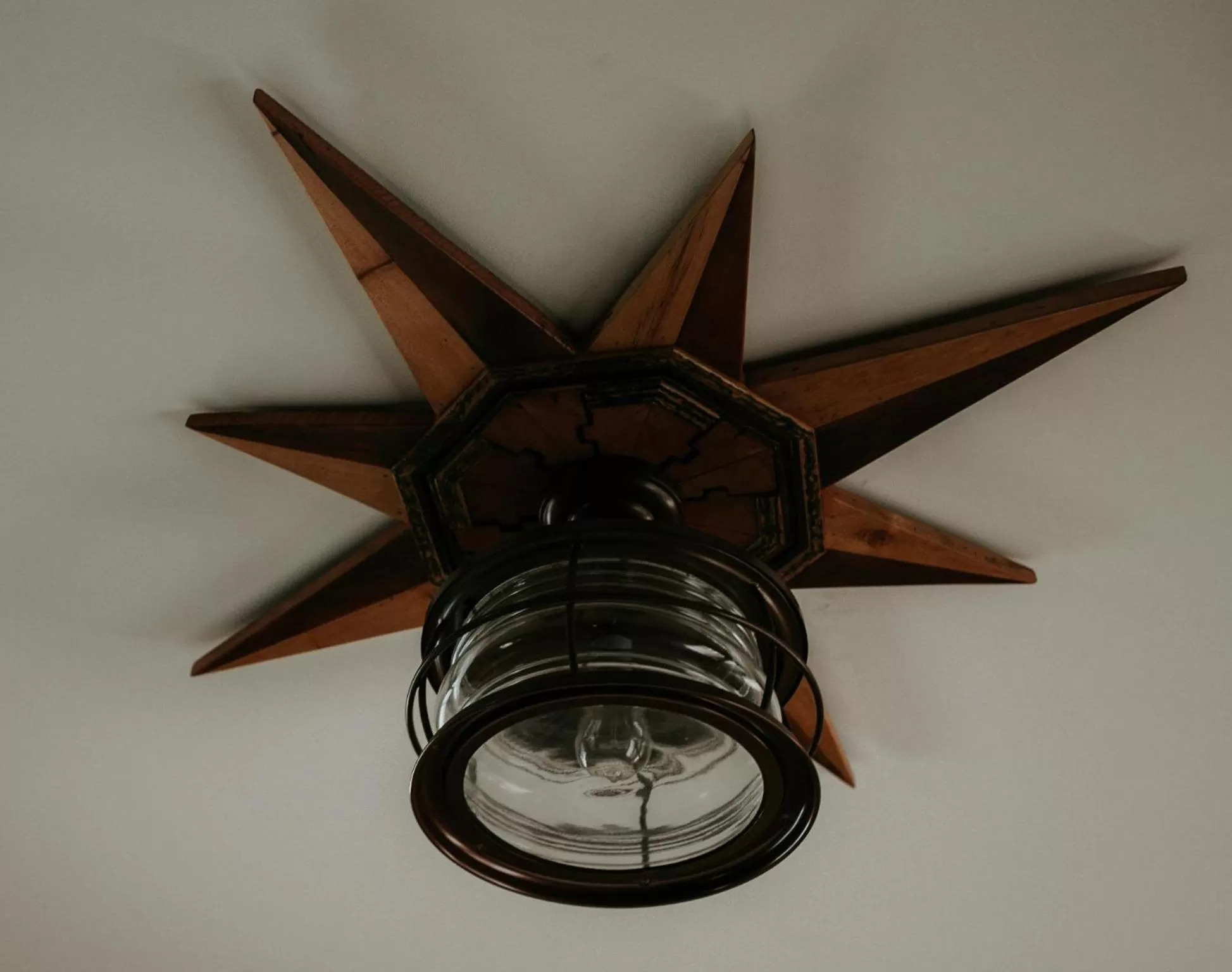 Decorative detail in Pitchwood Inn