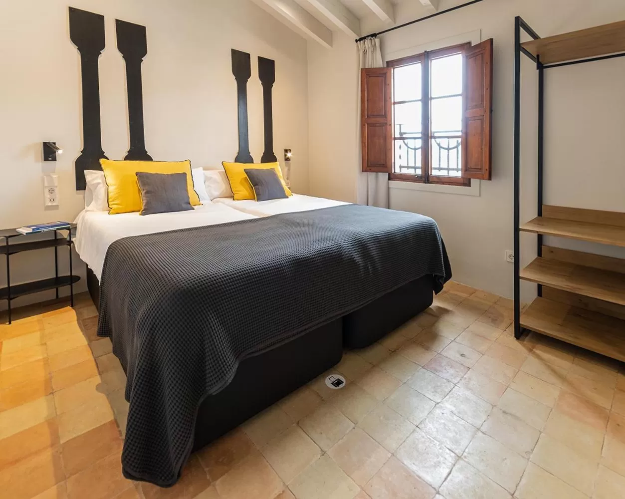 Bed in "unic, turisme d'interior"