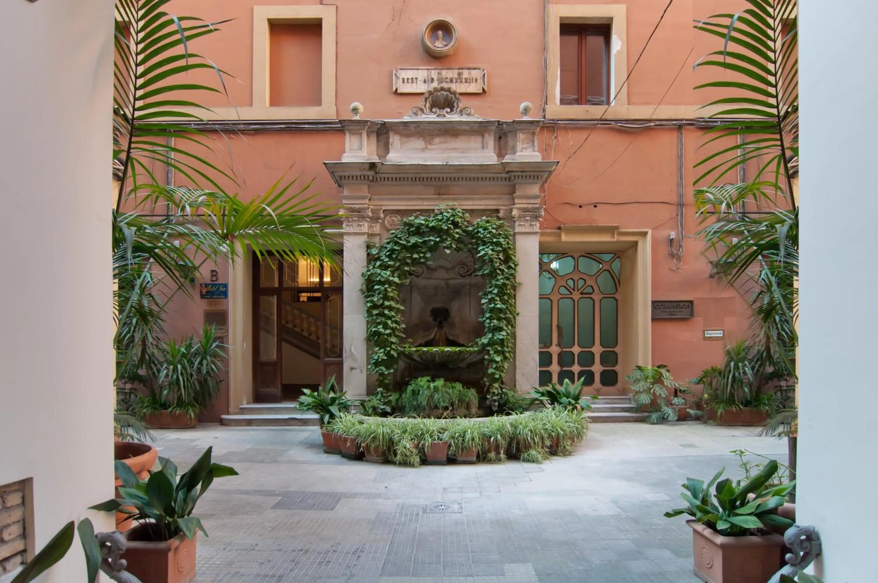 Facade/entrance in Hotel Regina Giovanna