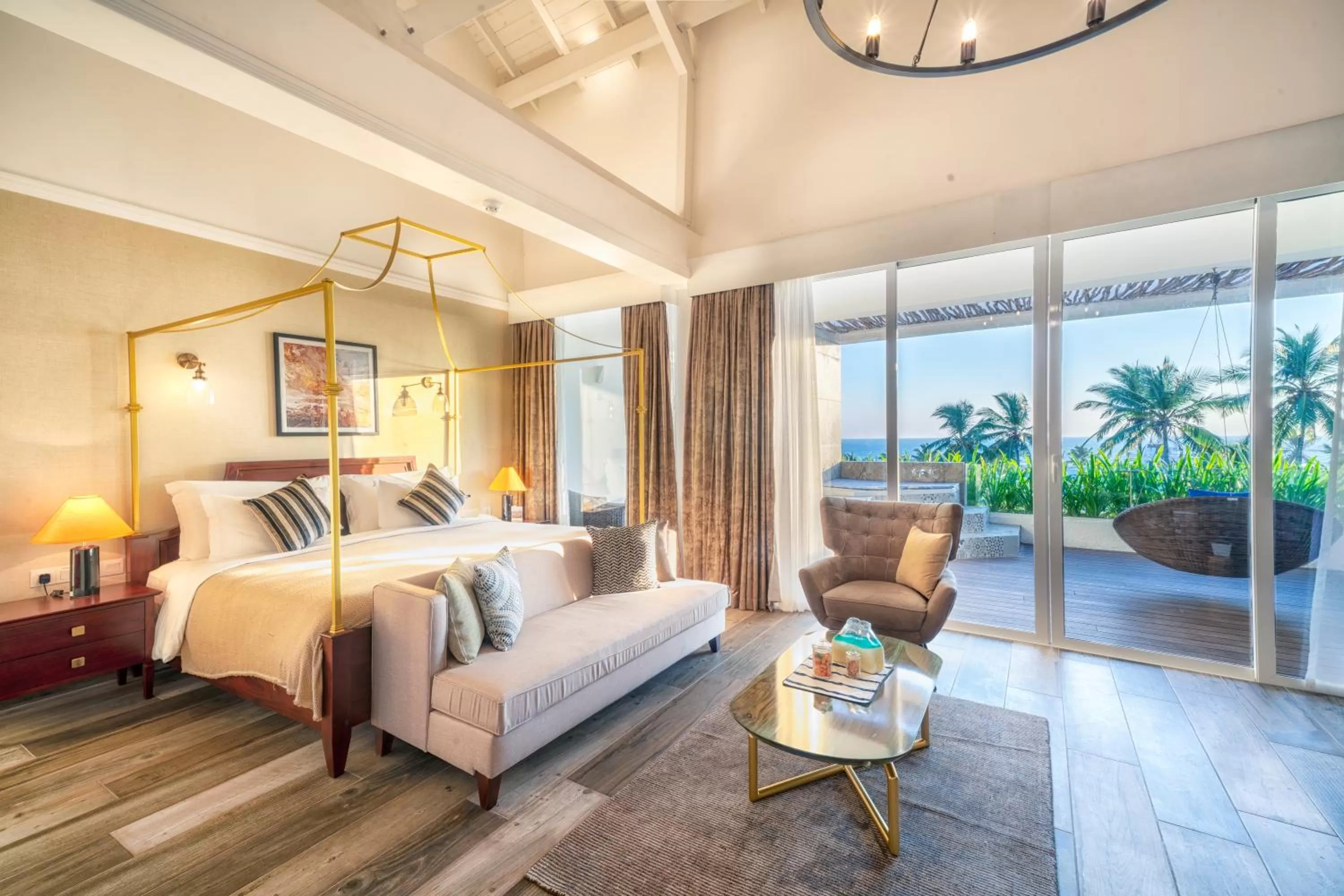 Living room, Bed in Triple O Six