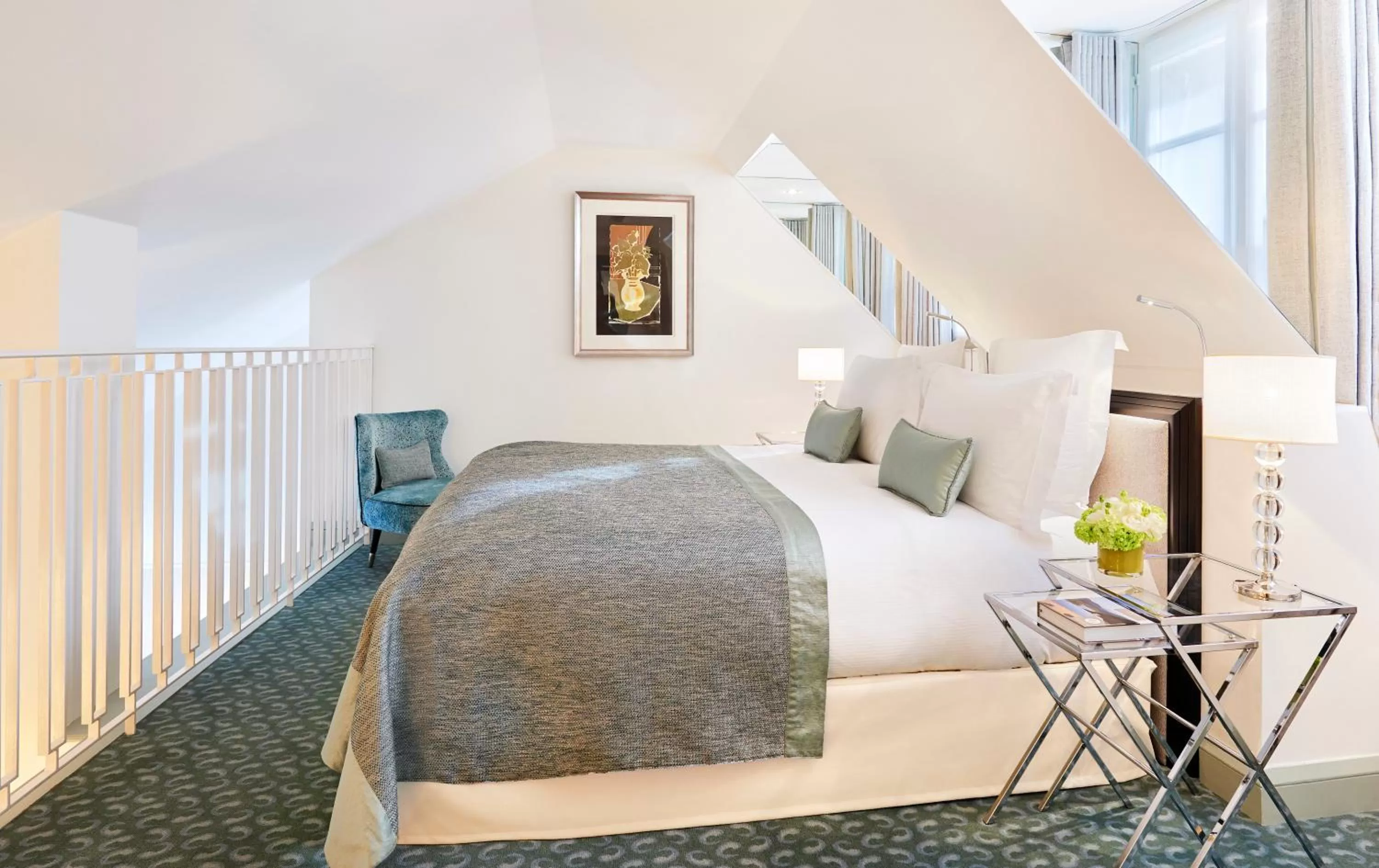 Bed in Le Burgundy Paris