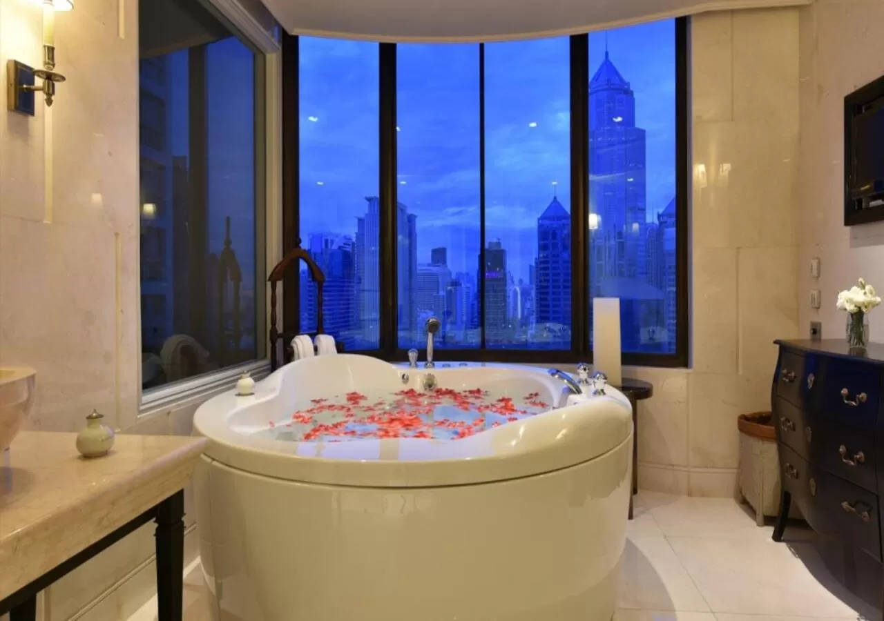 Bathroom in Hotel Muse Bangkok Langsuan - MGallery