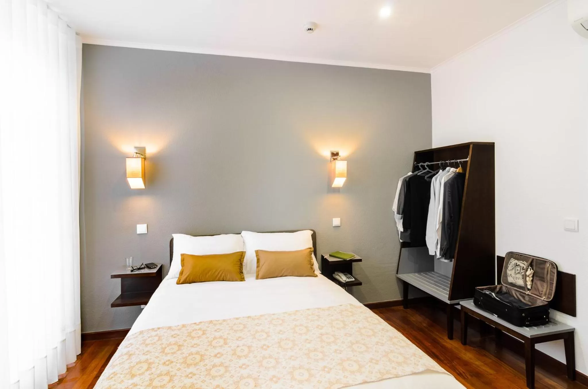 Bed in Hotel Portuense Lisboa