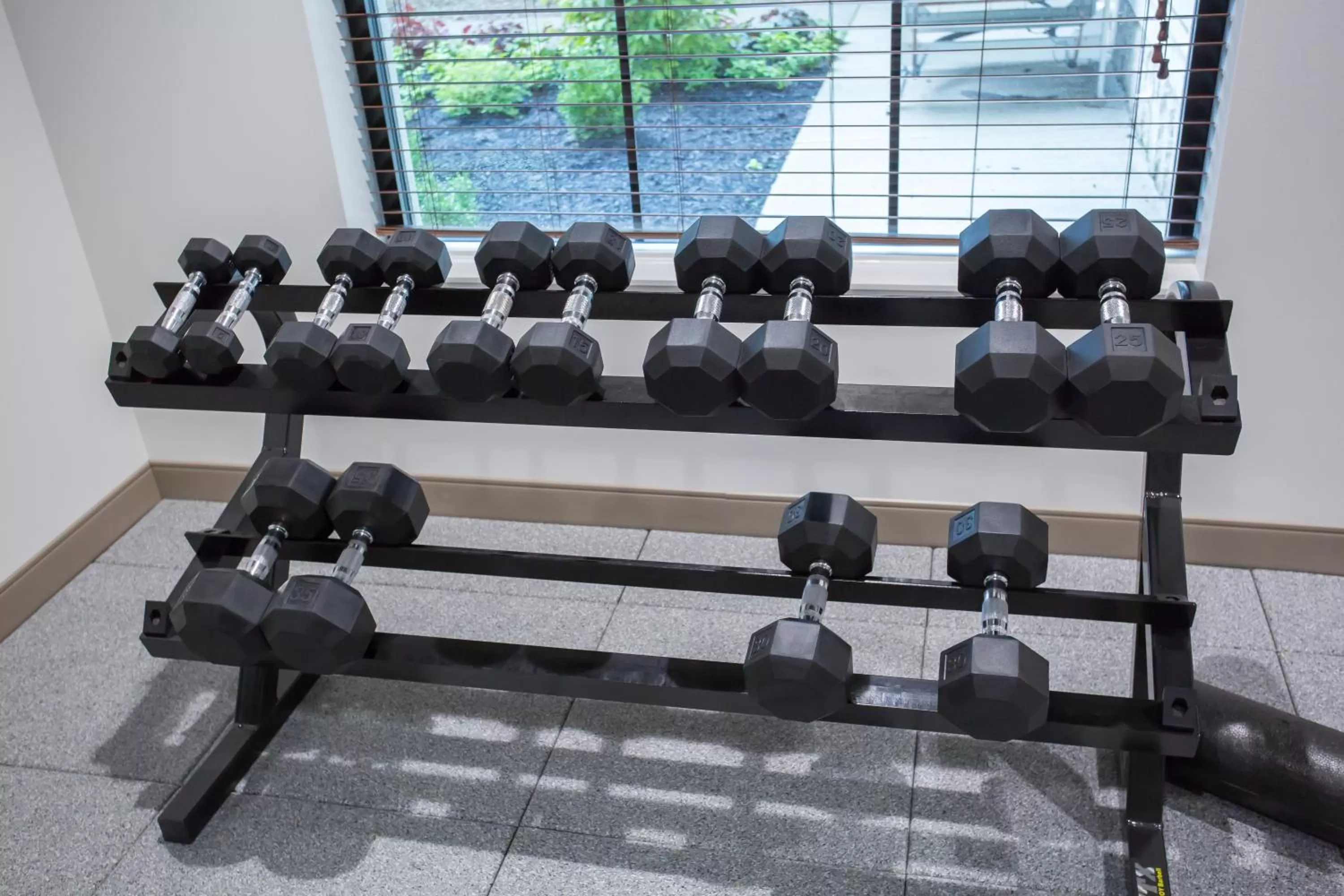 Fitness centre/facilities in Staybridge Suites Miamisburg by IHG