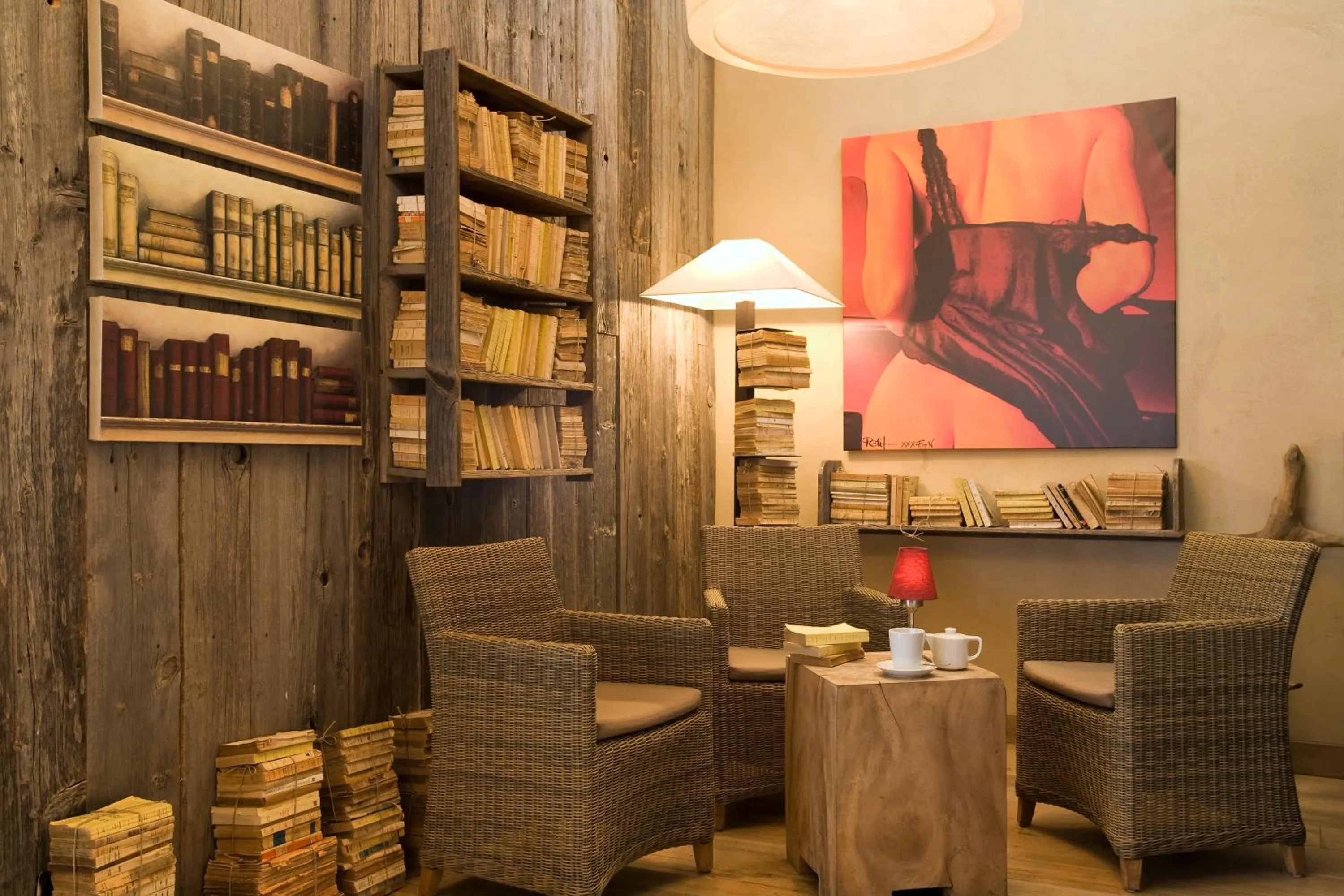 Lounge or bar in ibis Styles Cholet