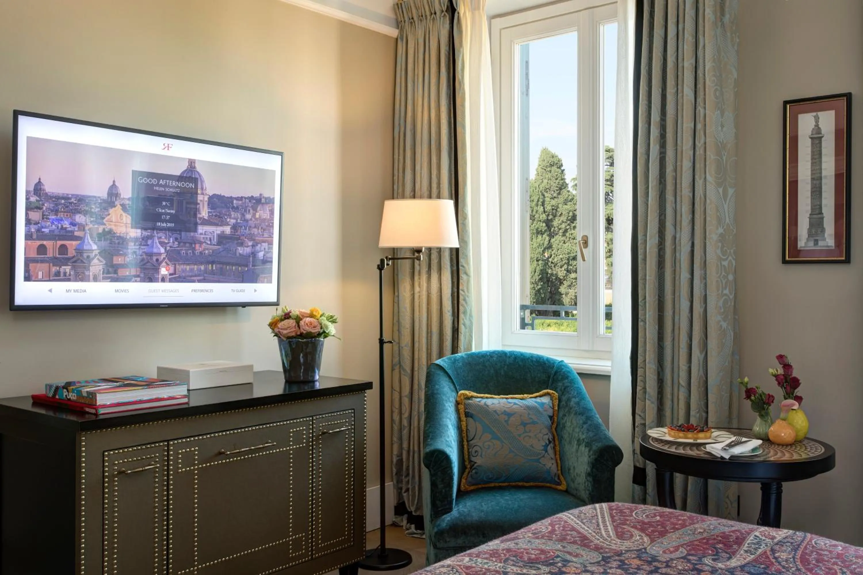 Living room in Rocco Forte Hotel De La Ville