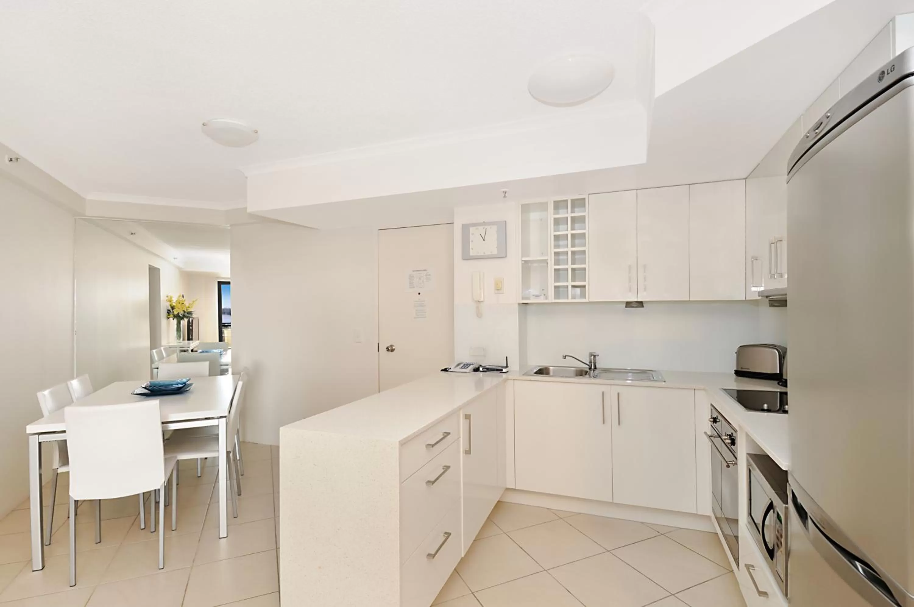 Kitchen or kitchenette in Windsurfer Resort