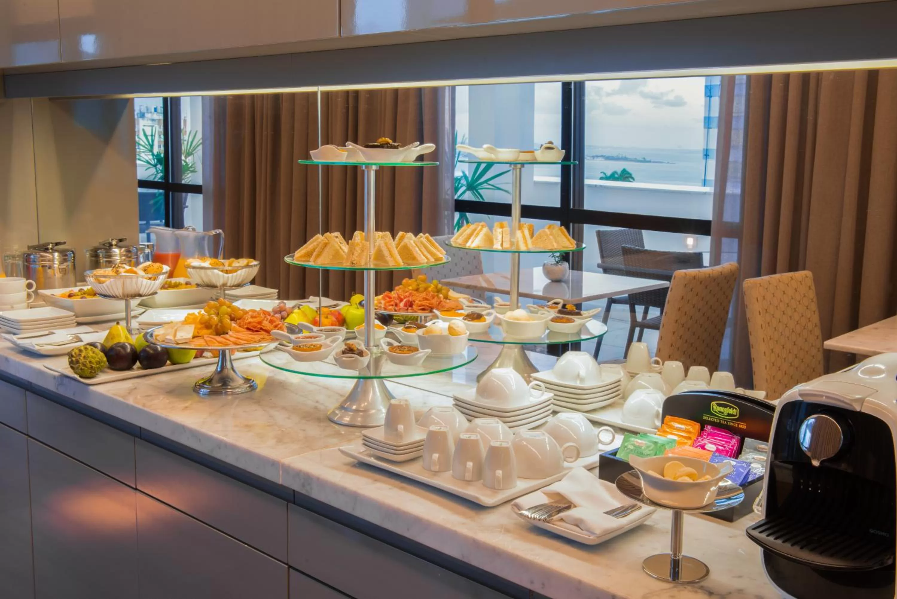 Buffet breakfast in Hotel da Bahia by Wish