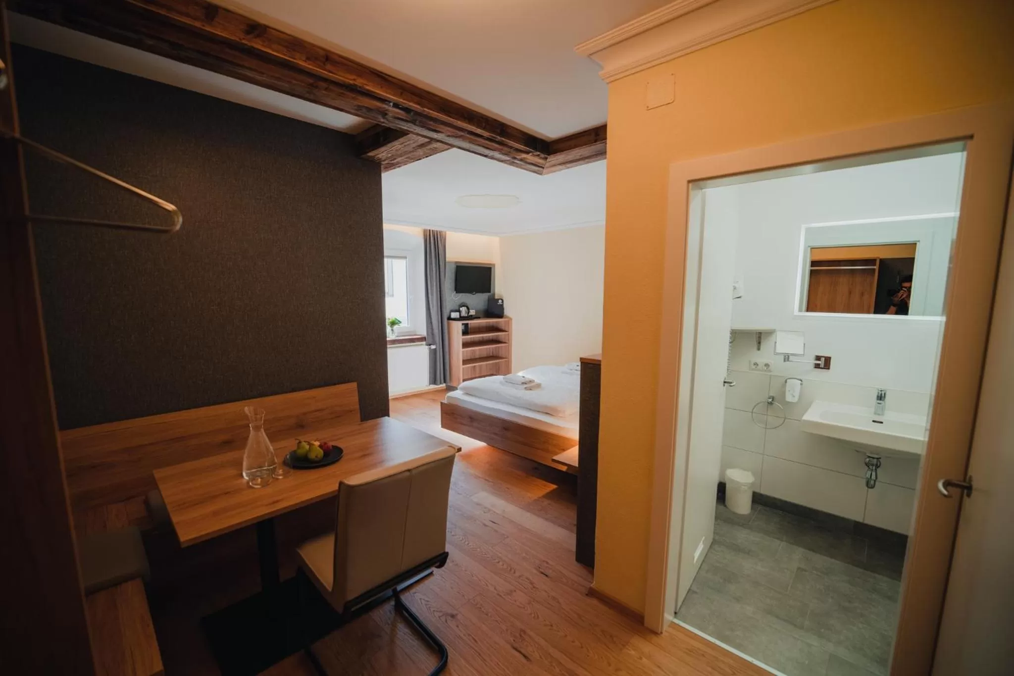 Bed in Hotel Restaurant DAS RÖSSL