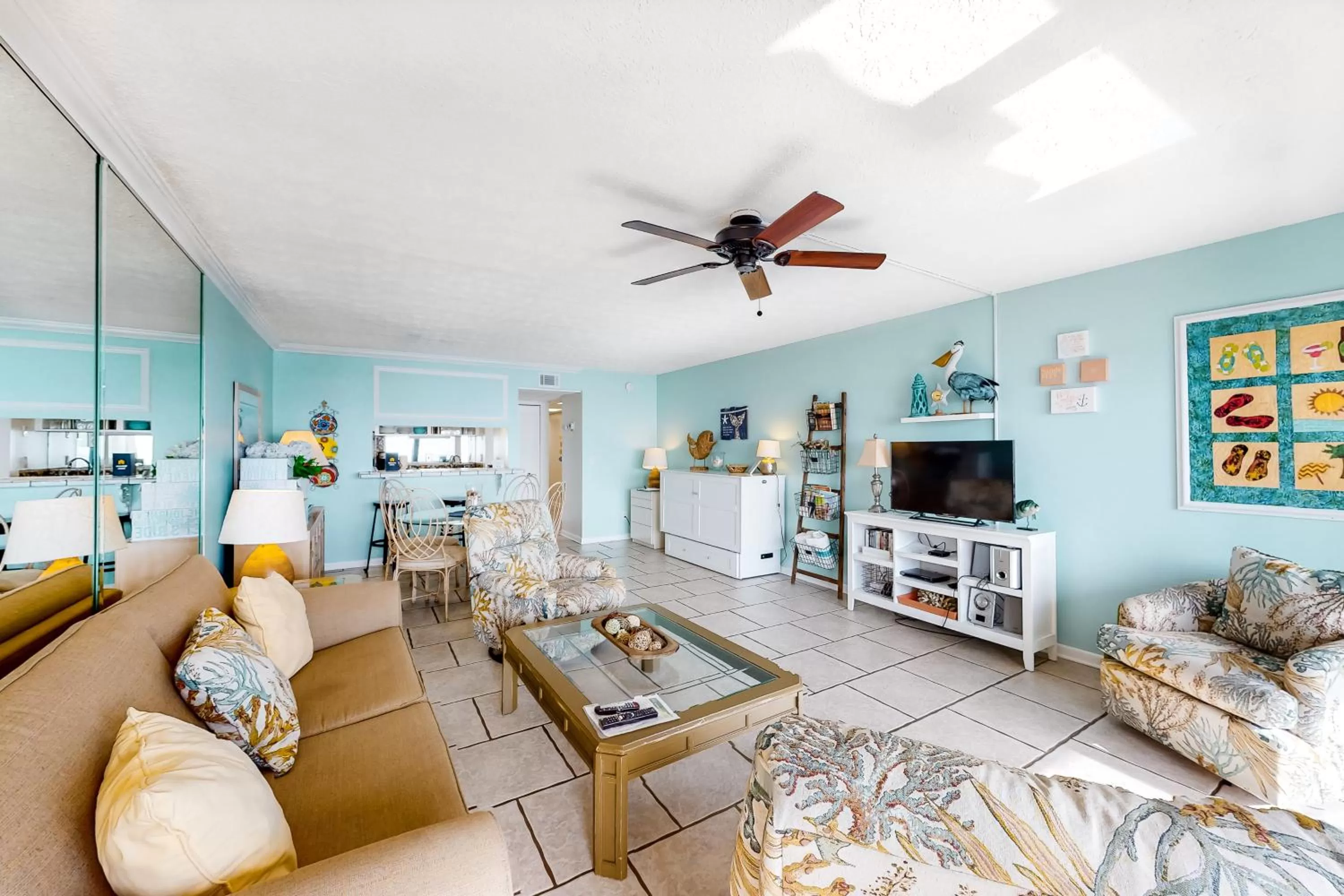 Seating Area in Gulf Gate 208