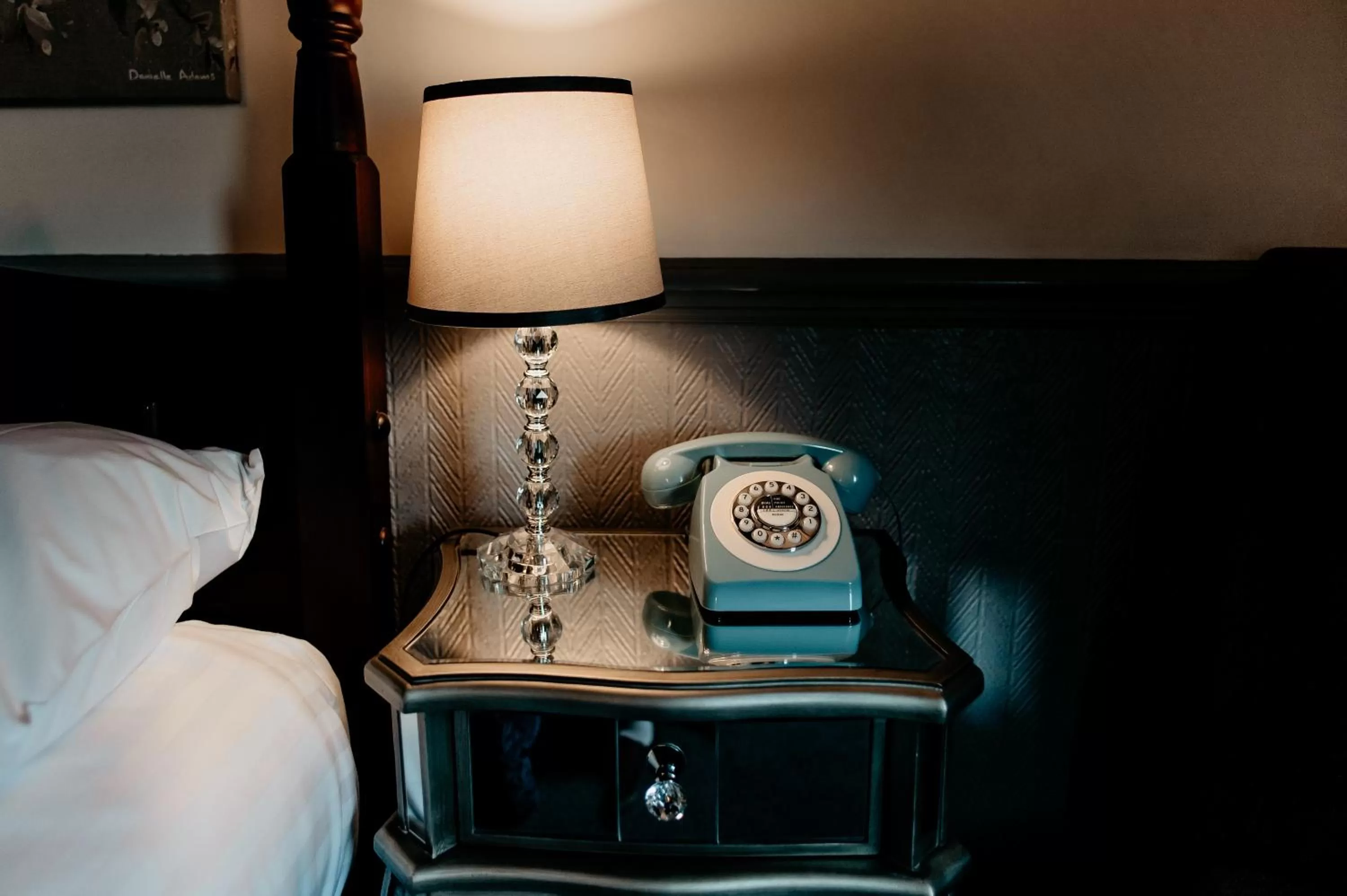 Bed in Oak Farm Hotel