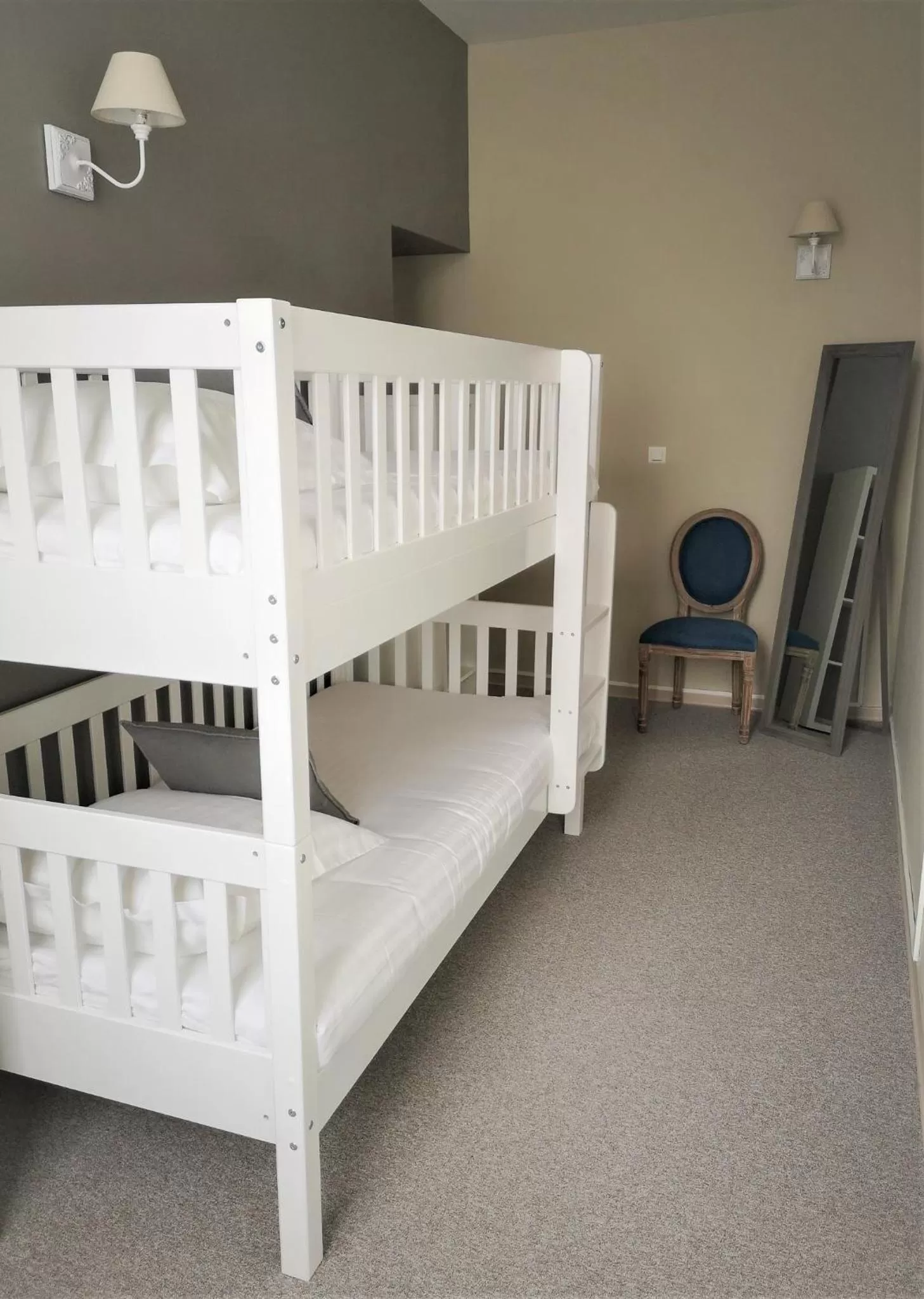 bunk bed, Bed in Centre Bol Vert