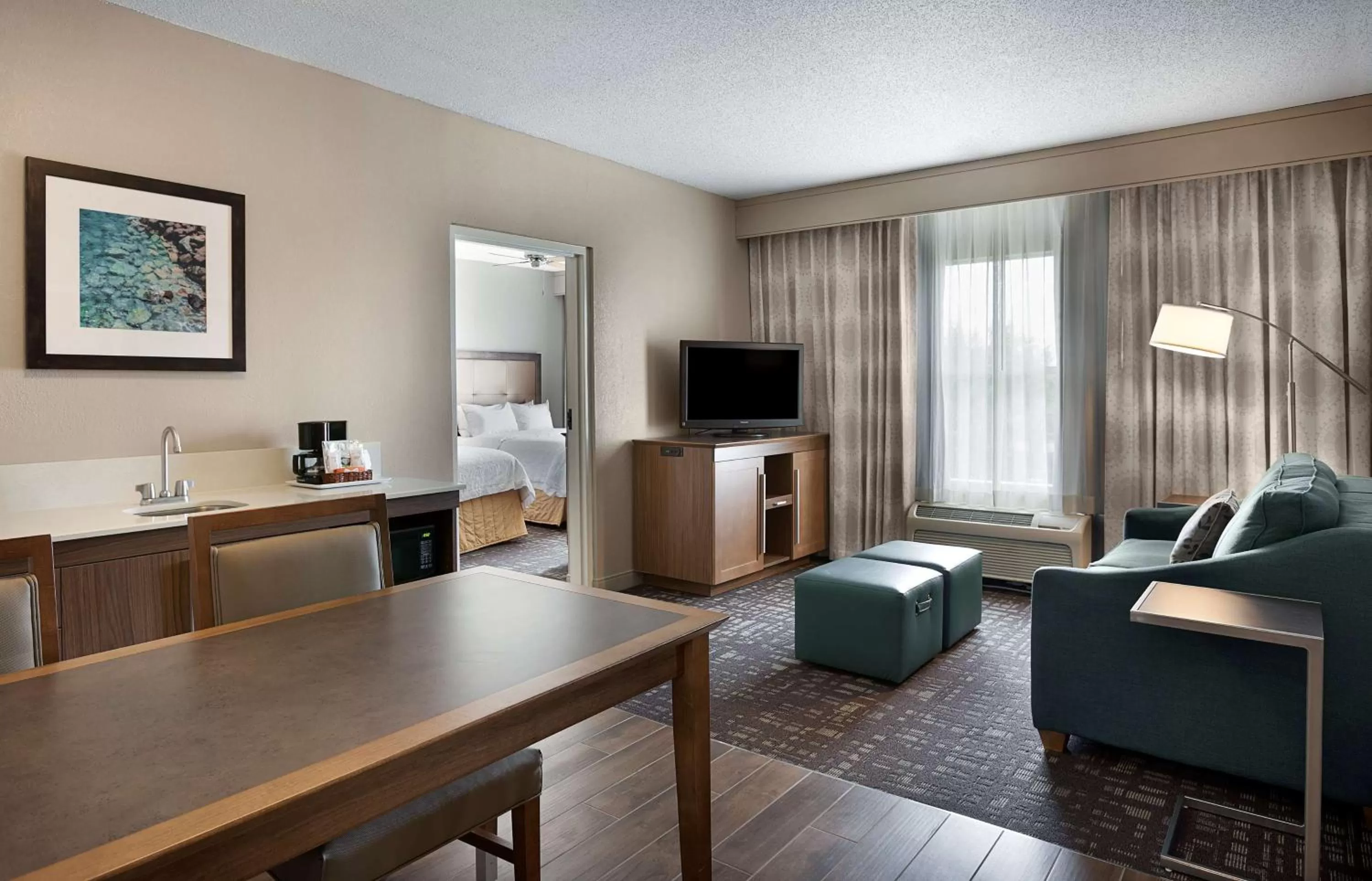 Living room in Hampton Inn & Suites Charlotte/Pineville